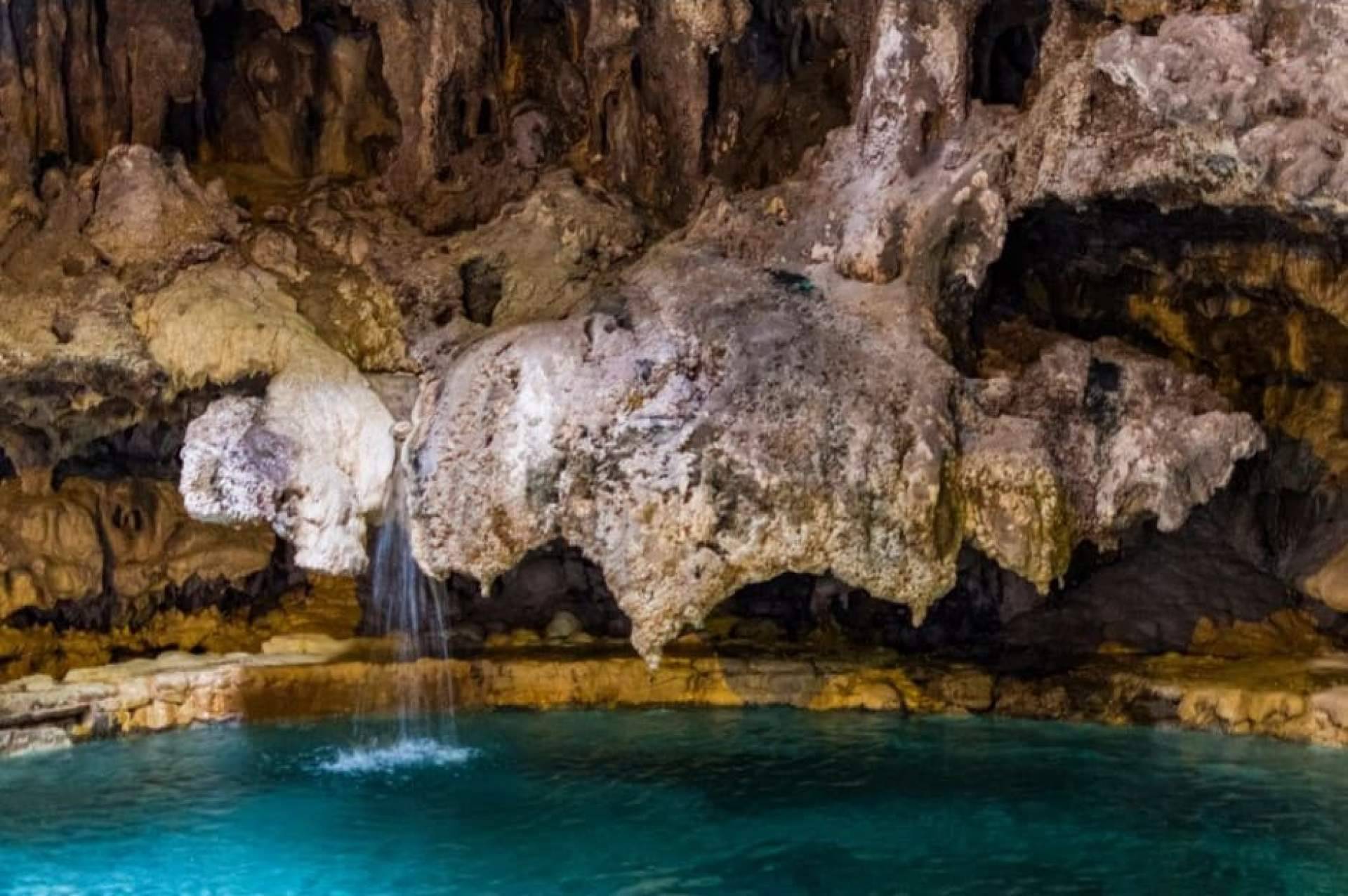 Cómo buscar agua subterránea en un terreno para construir un pozo