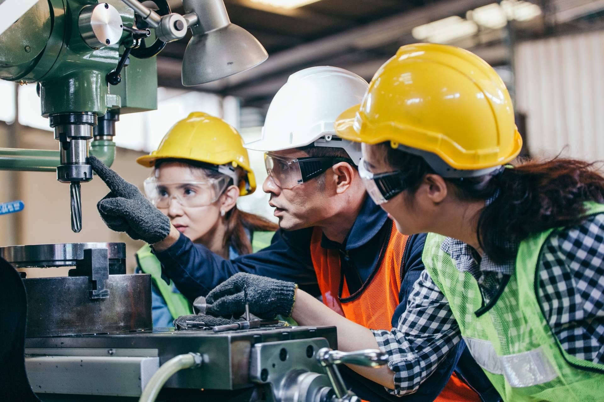 La importancia de la capacitación industrial certificada en las empresas