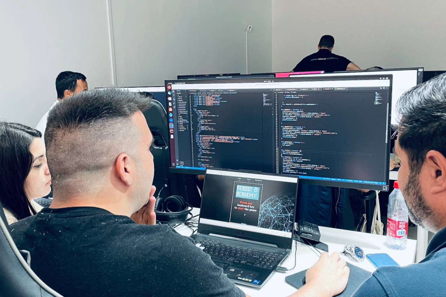 Experto en Full-Stack Web Development, uno de los perfiles profesionales más buscados en 2023