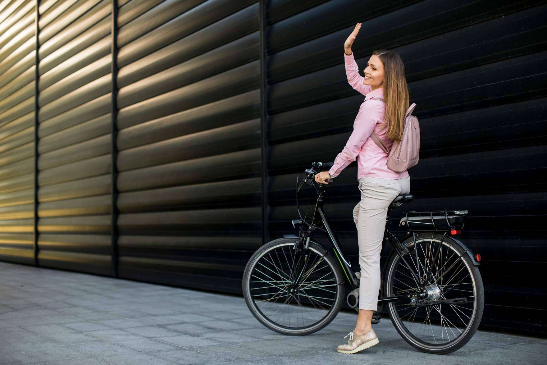 Adquirir bicicleta eléctrica para moverse cómodamente por la ciudad en HTO Urban Mobility