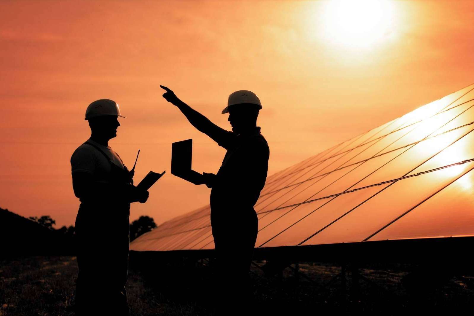 Especialistas en instalaciones de autoconsumo fotovoltaico para industrias, Solomnia