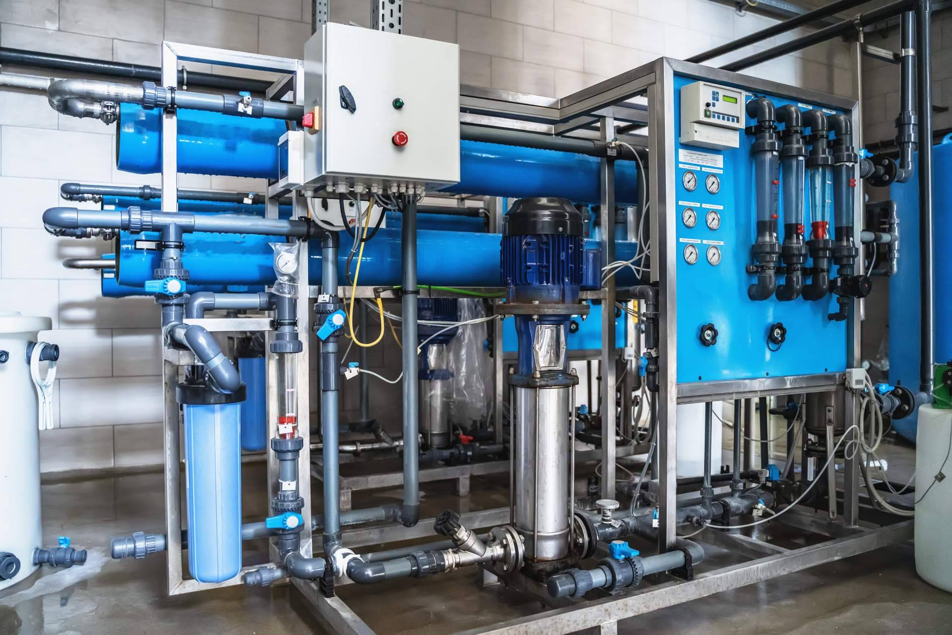 La cantidad de cloro por litro de agua que se debe usar para desinfectar
