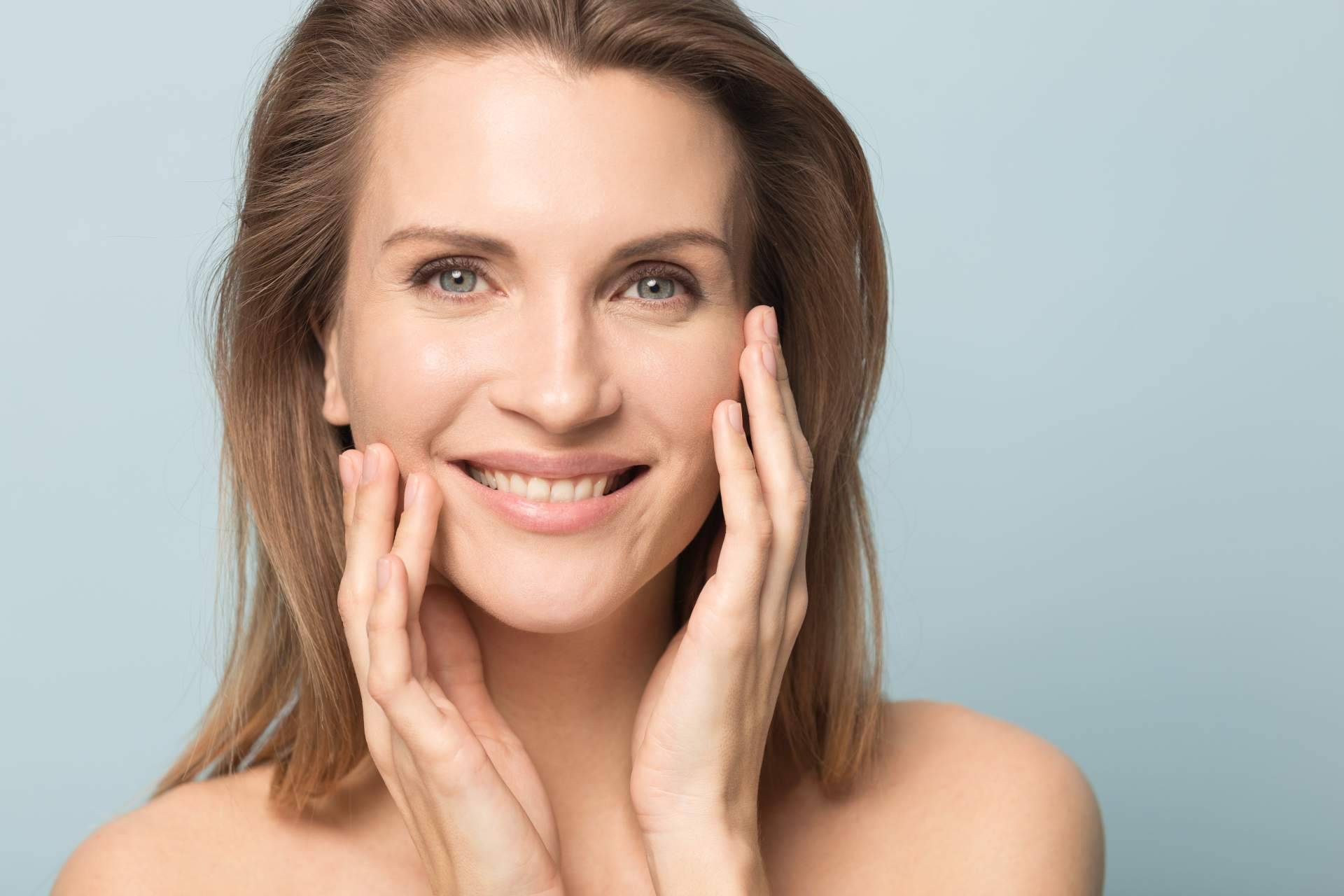 Rejuvenecer la piel con los complementos de colágeno de Farmacia Laura Garín