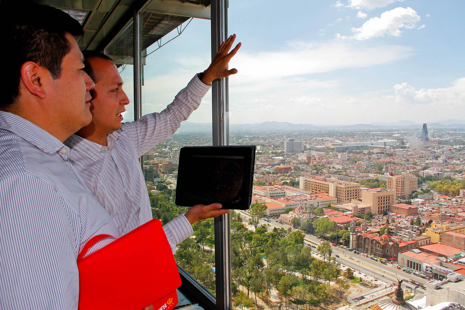 Realizar trámites migratorios, de la mano de Crown World Mobility