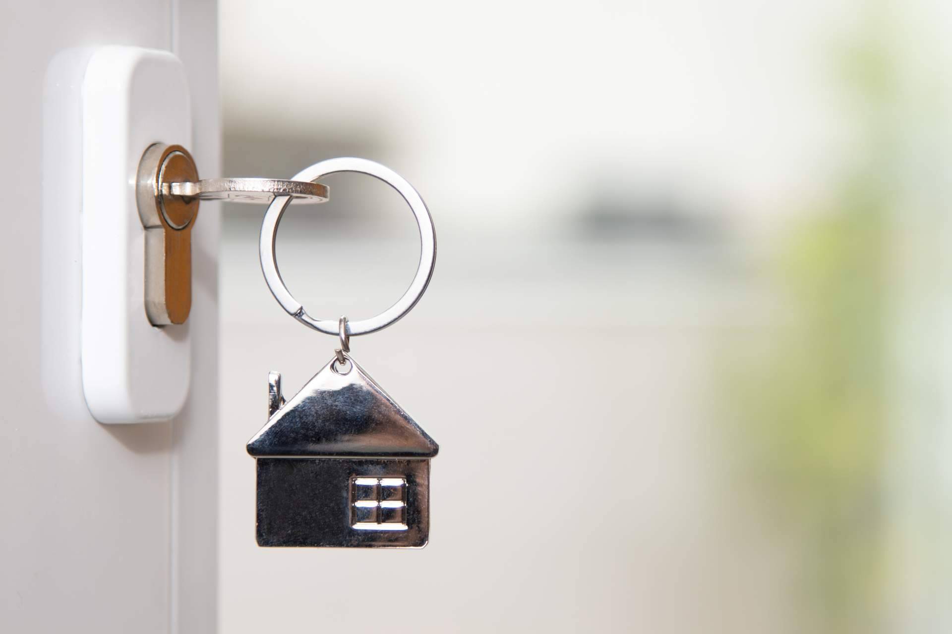 SwiftFlats y sus principales beneficios frente a una inmobiliaria para alquileres de larga estancia