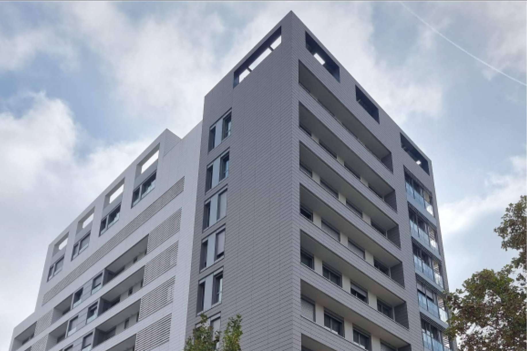 AGROB BUCHTA y la cerámica sostenible que evita la proliferación de hongos y bacterias y mejora considerablemente la calidad del aire