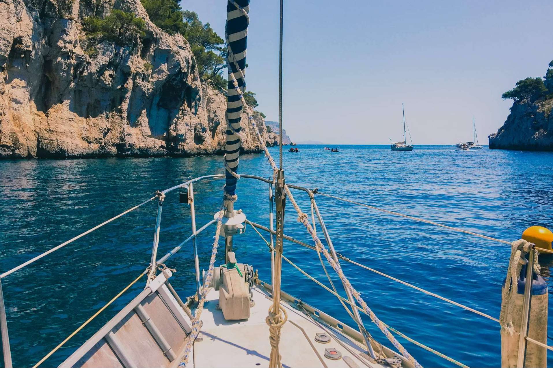 Paseos en lancha, velero y catamarán privados en la Riviera Francesa de la mano de Planetazur