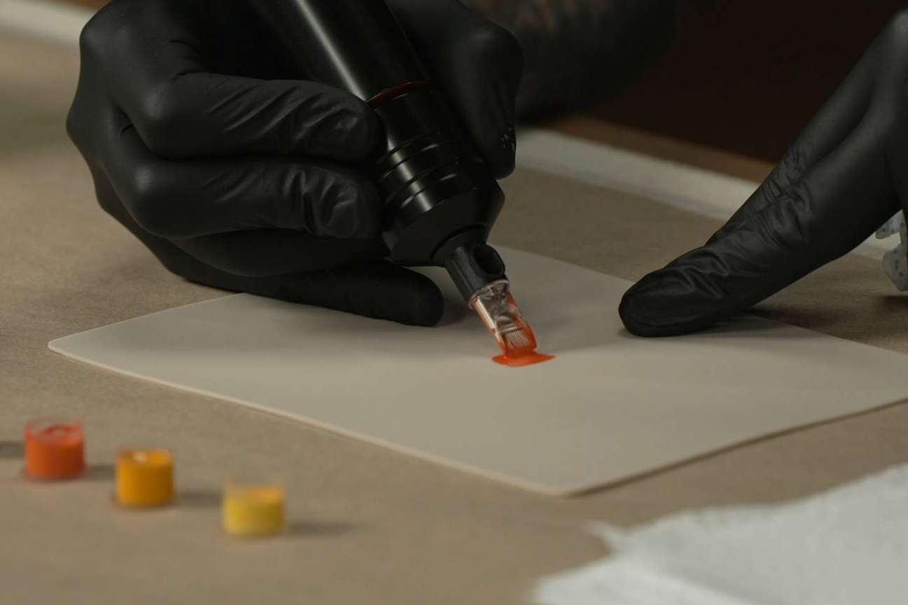 Habbility ofrece un curso de tatuaje para iniciarse en este arte