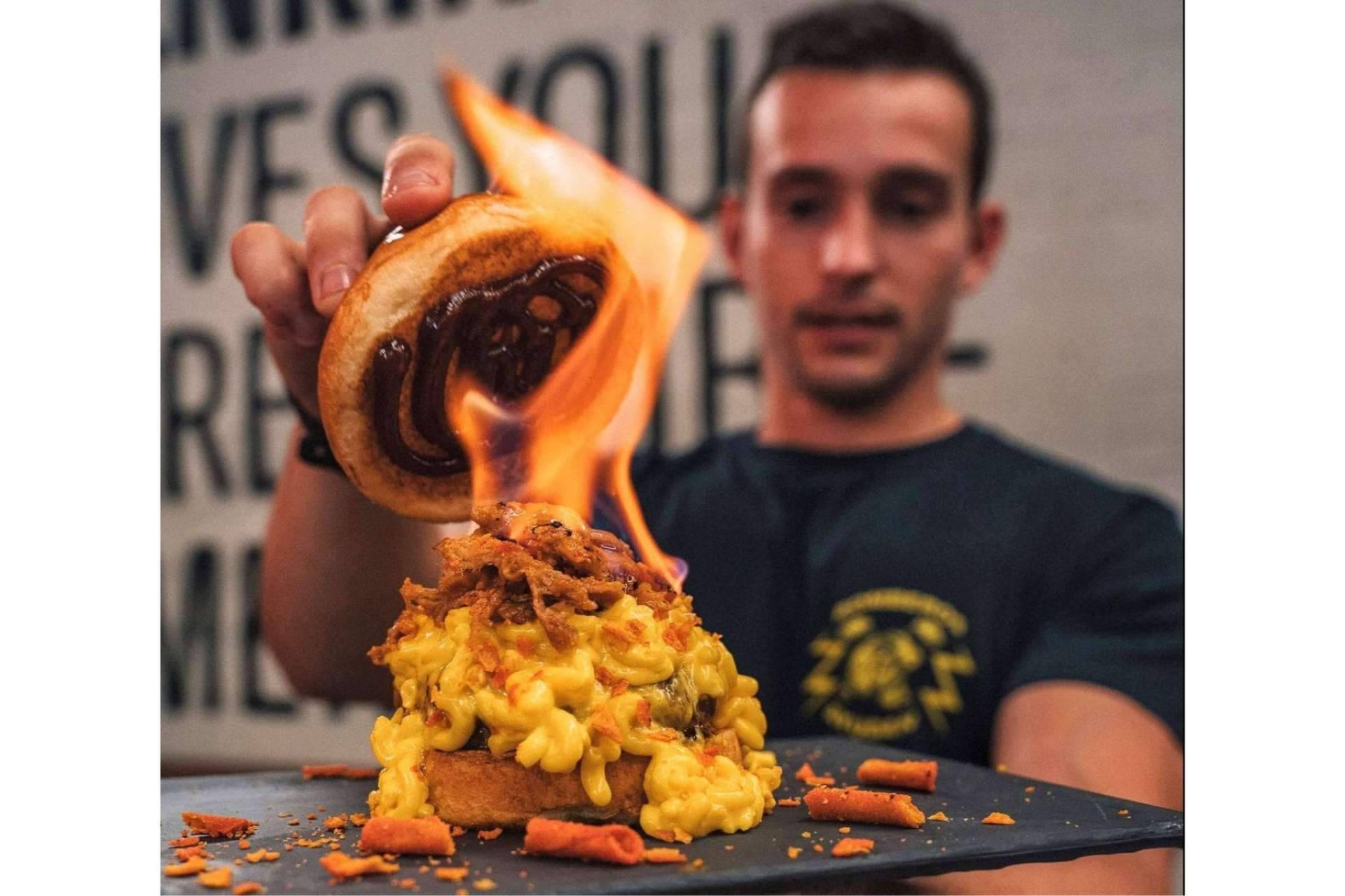 Dani, de @purogocheo arranca de nuevo la Madrid Burger Showdown
