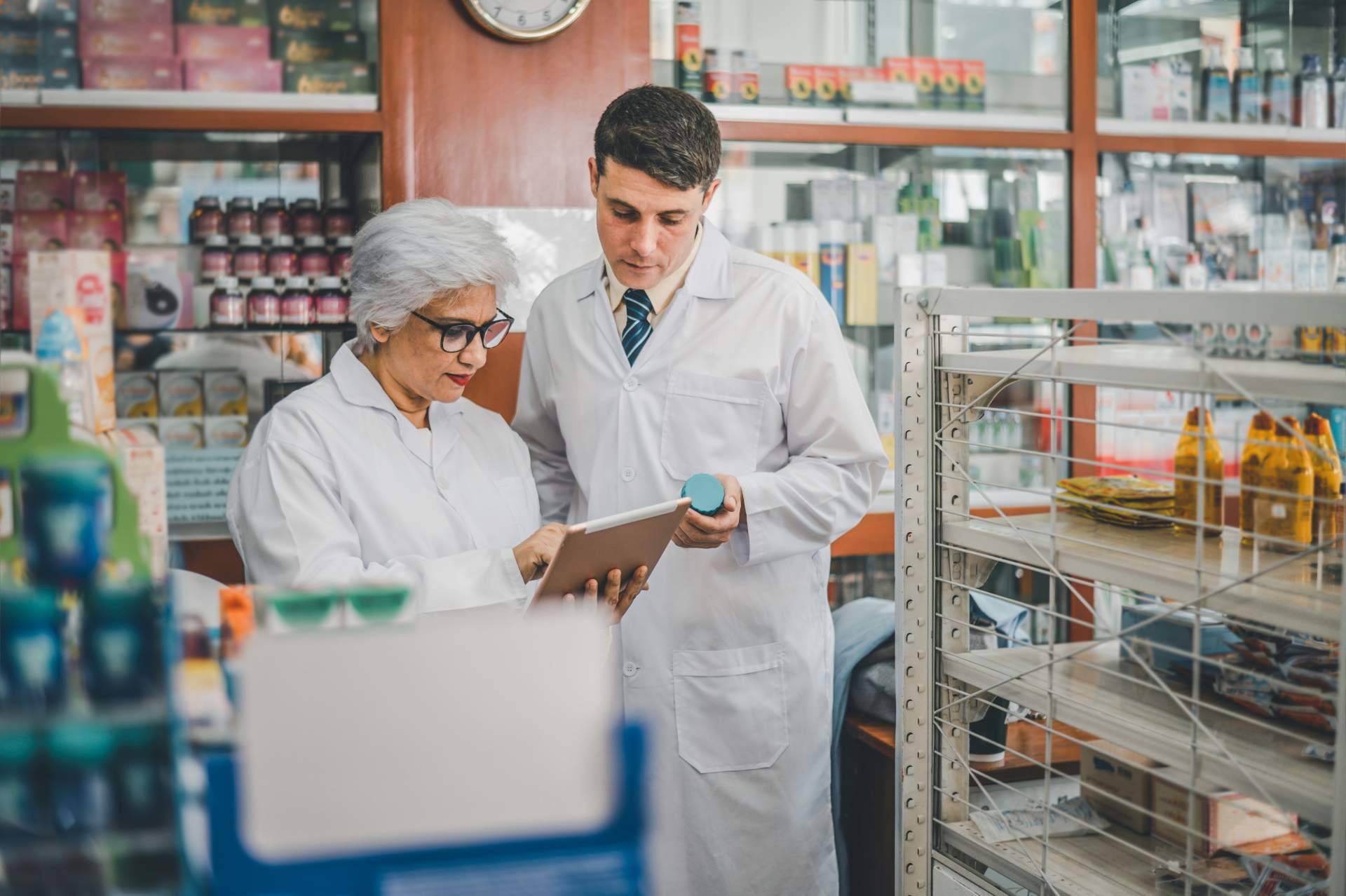 Los pasos para formar parte de los farmacéuticos de Sevilla de Grupo Farma10