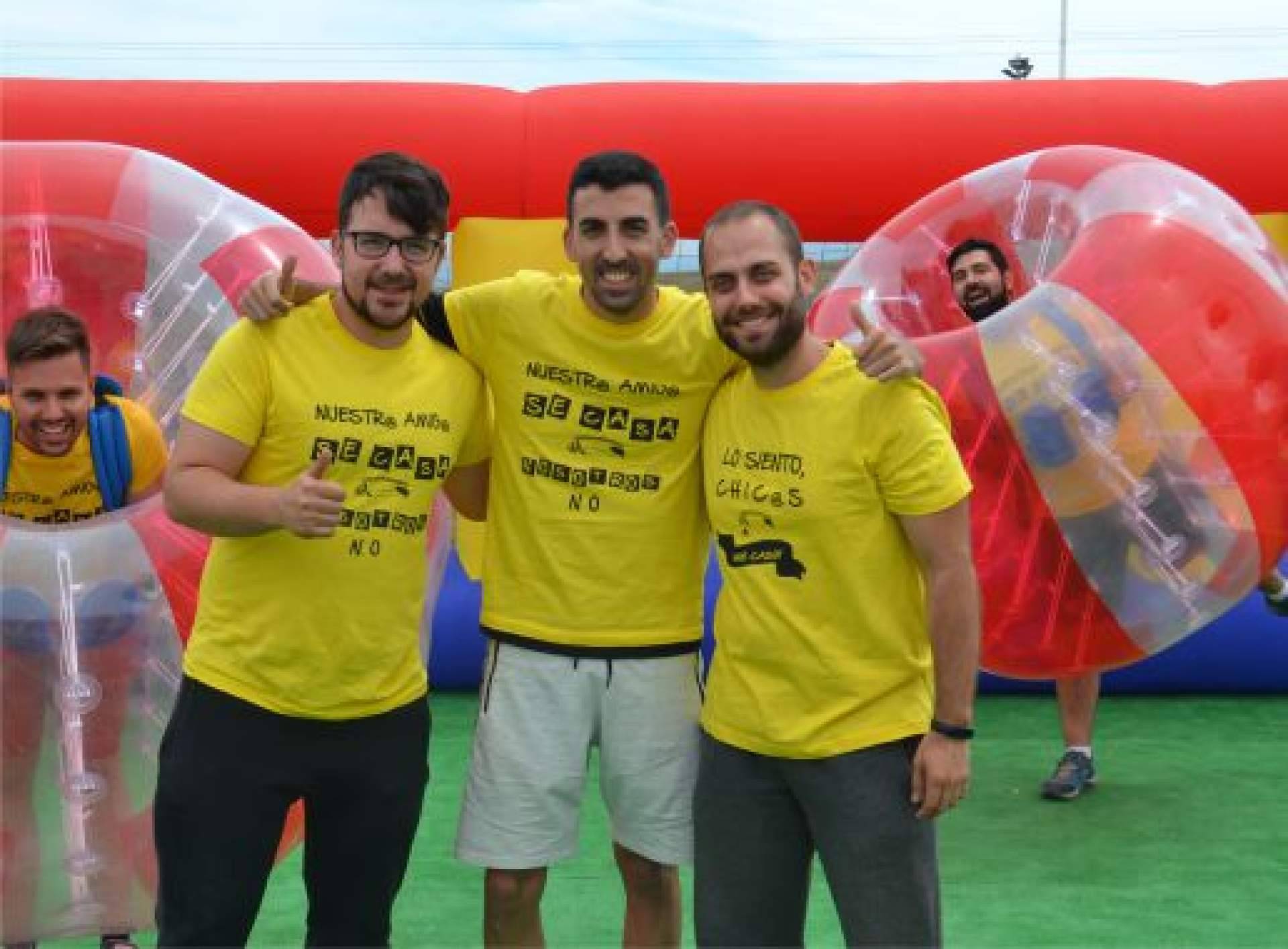 Cuáles son los destinos más baratos y que merecen la pena en 2023 para celebrar una despedida de soltero o soltera en España