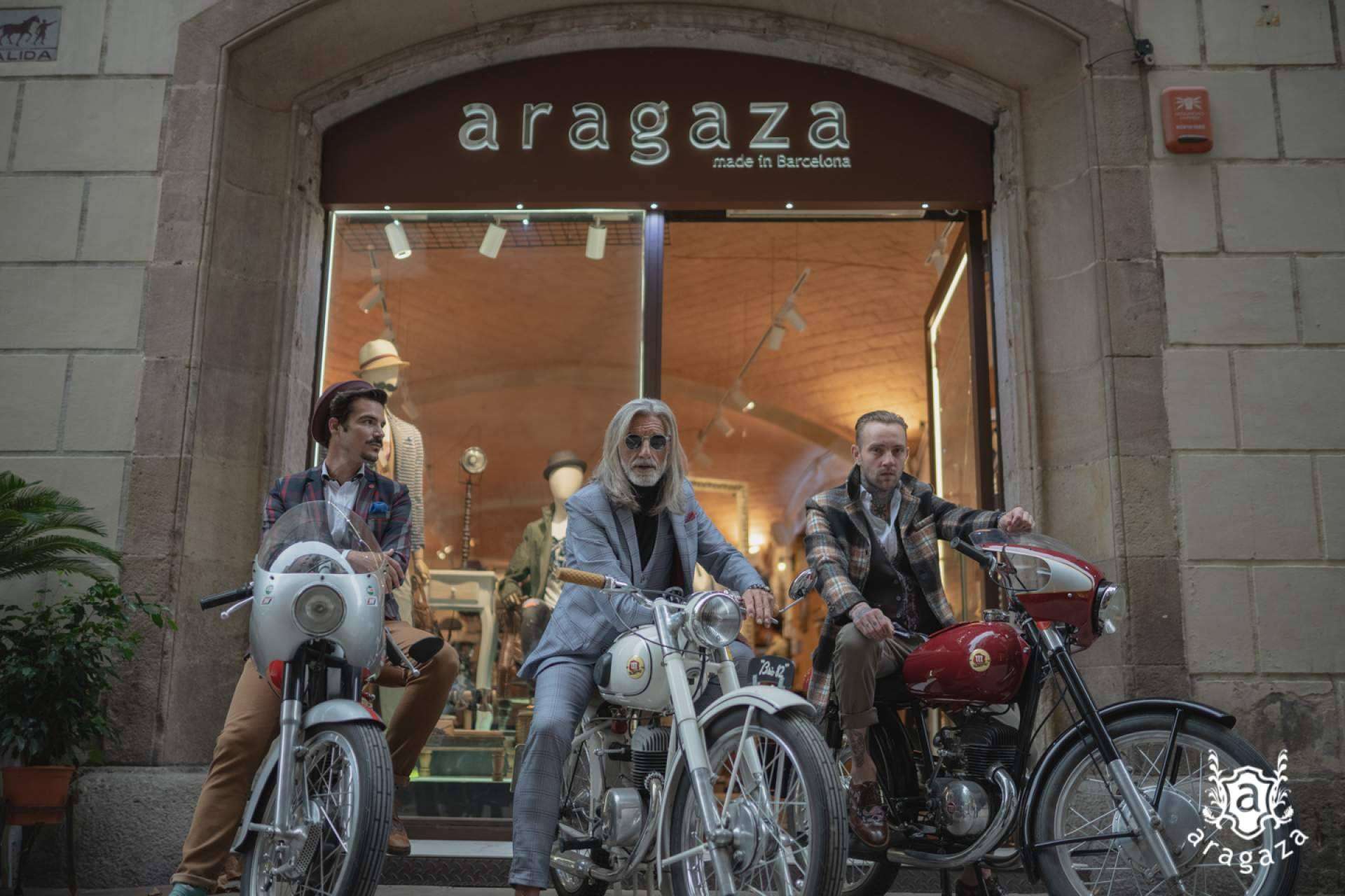 Vestir a la última moda con la tienda en Barcelona Aragaza