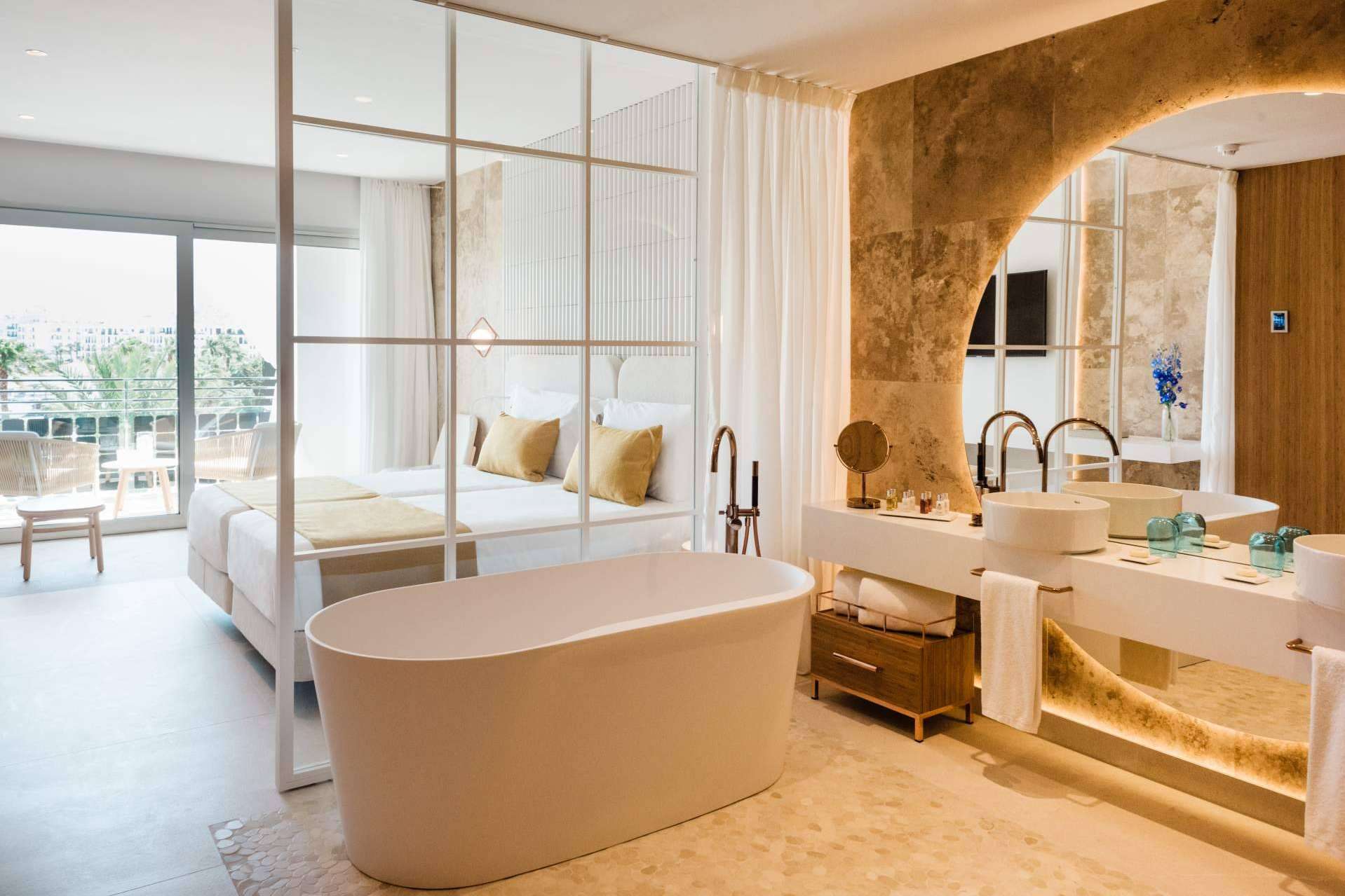 Hotel Aguas de Ibiza, un reconocido luxury hotel Ibiza