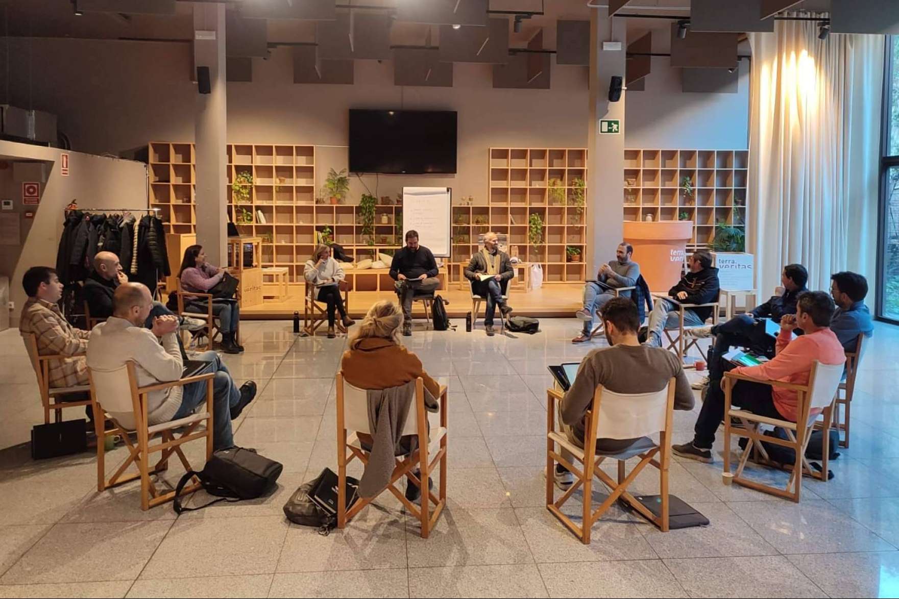 La importancia del acompañamiento entre pares en el entorno empresarial