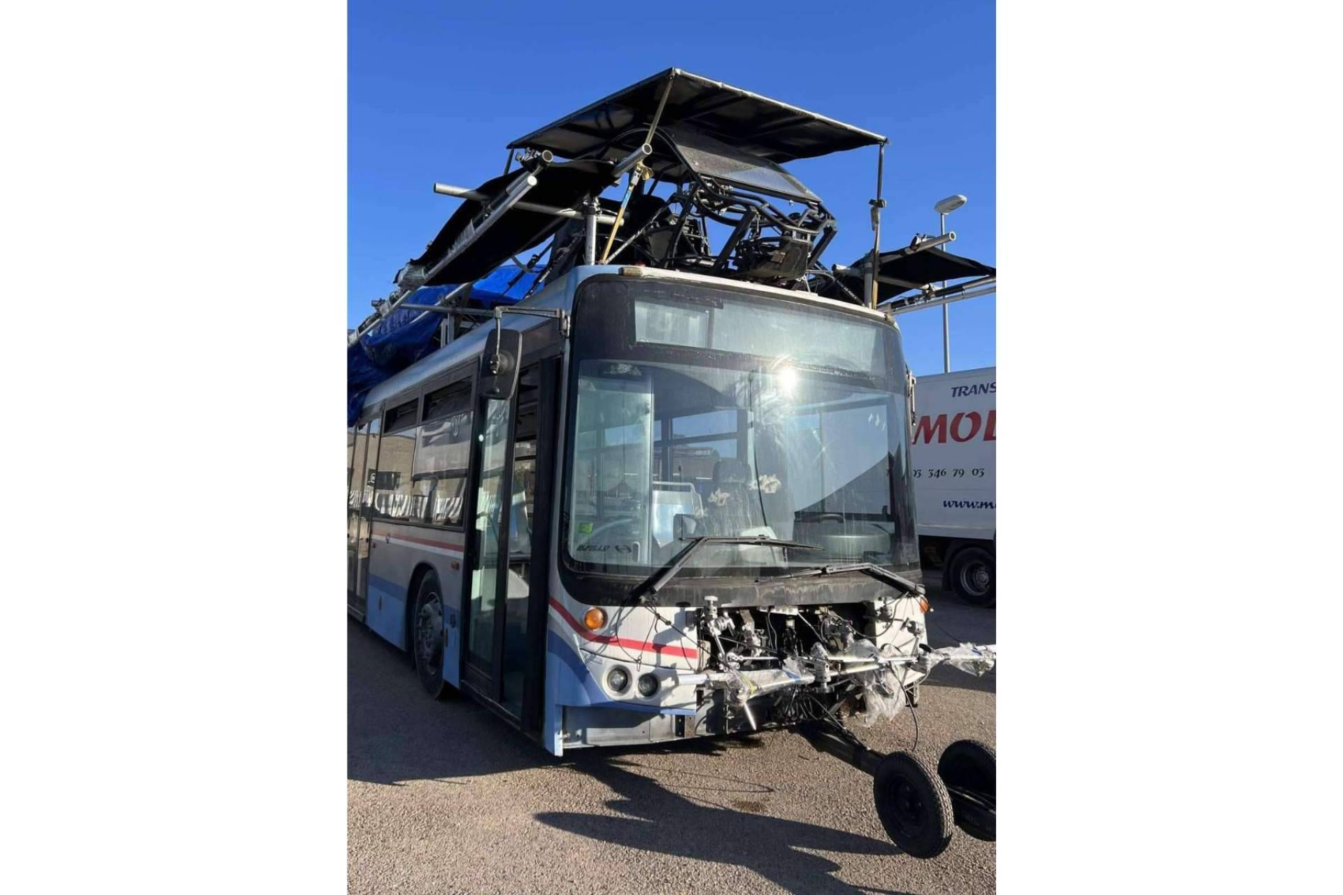 Autobús modificado para la película 'Tu también lo harías', por In Extremis Film Services