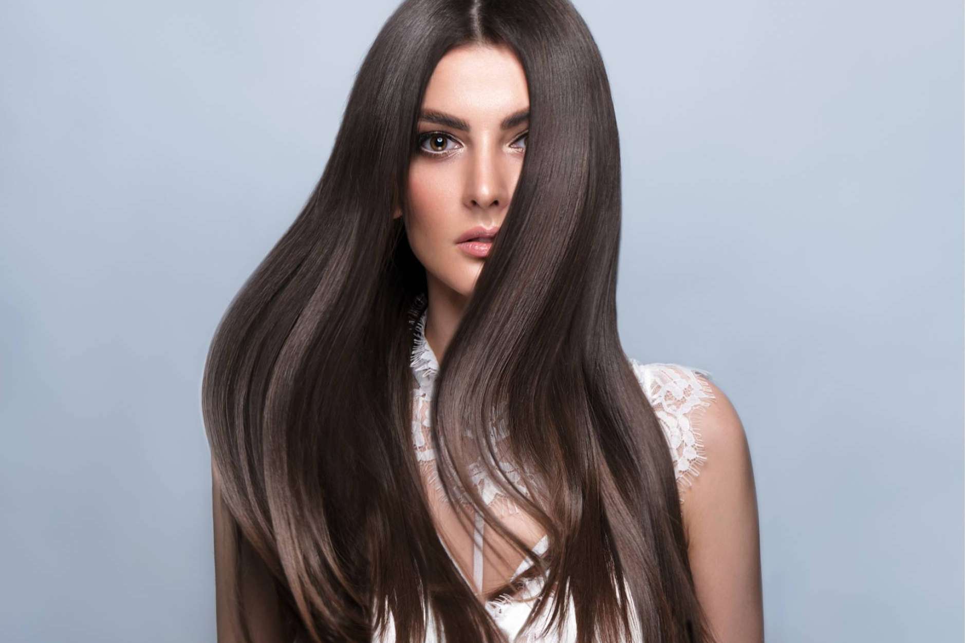 Cabellos brilloso sin efecto tabla es el gran secreto de muchas famosas en el cuidado del cabello en Europa