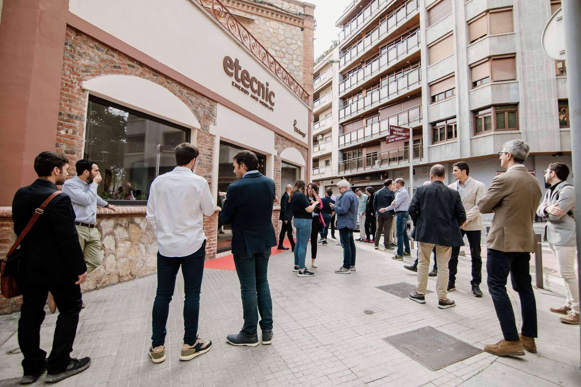 Etecnic, uno de los líderes en movilidad eléctrica, inaugura nuevas oficinas en el Paseo Sunyer de Reus