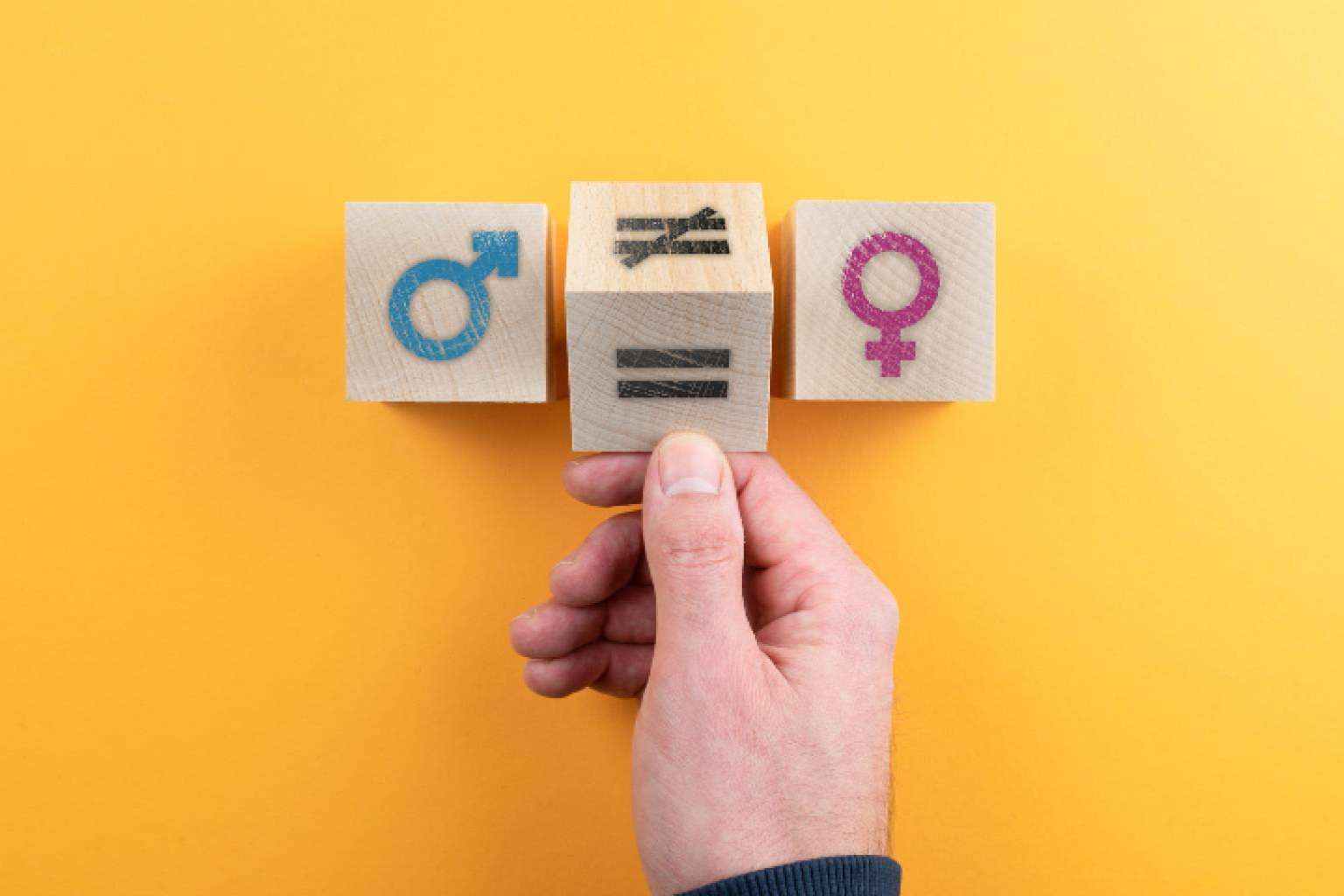 ¿Qué es la disforia de género y feminización de la voz?