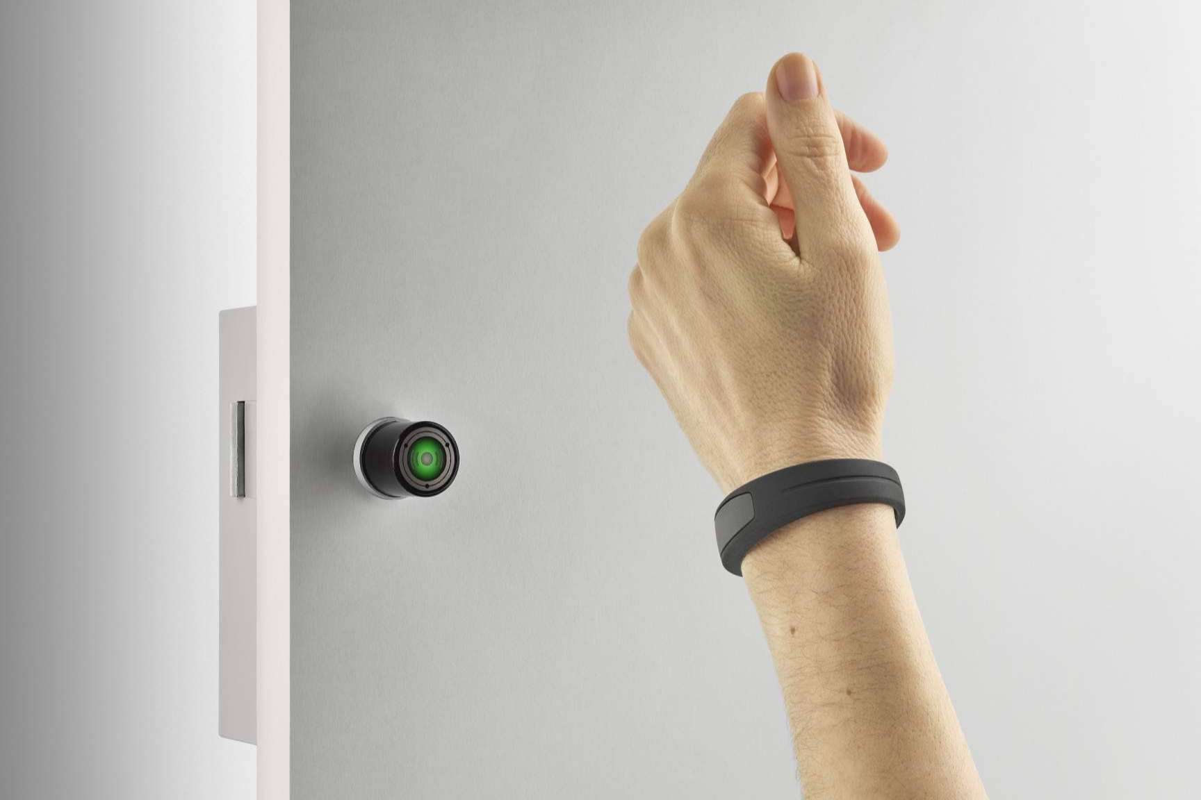 La revolución en seguridad y comodidad; cerradura OTS®Pulse de OJMAR para taquillas modernas