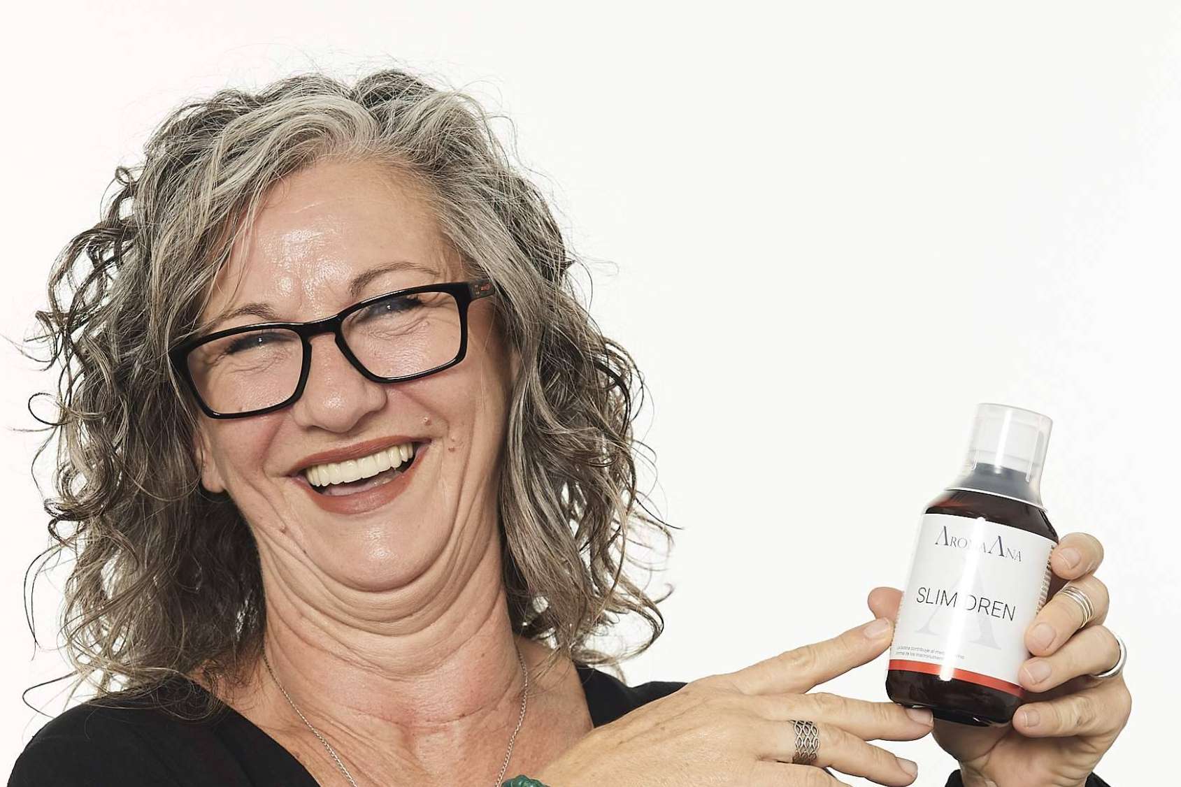 El producto de Aromaana para acabar con la retención de líquidos, Slim Dren- Detox Drenante
