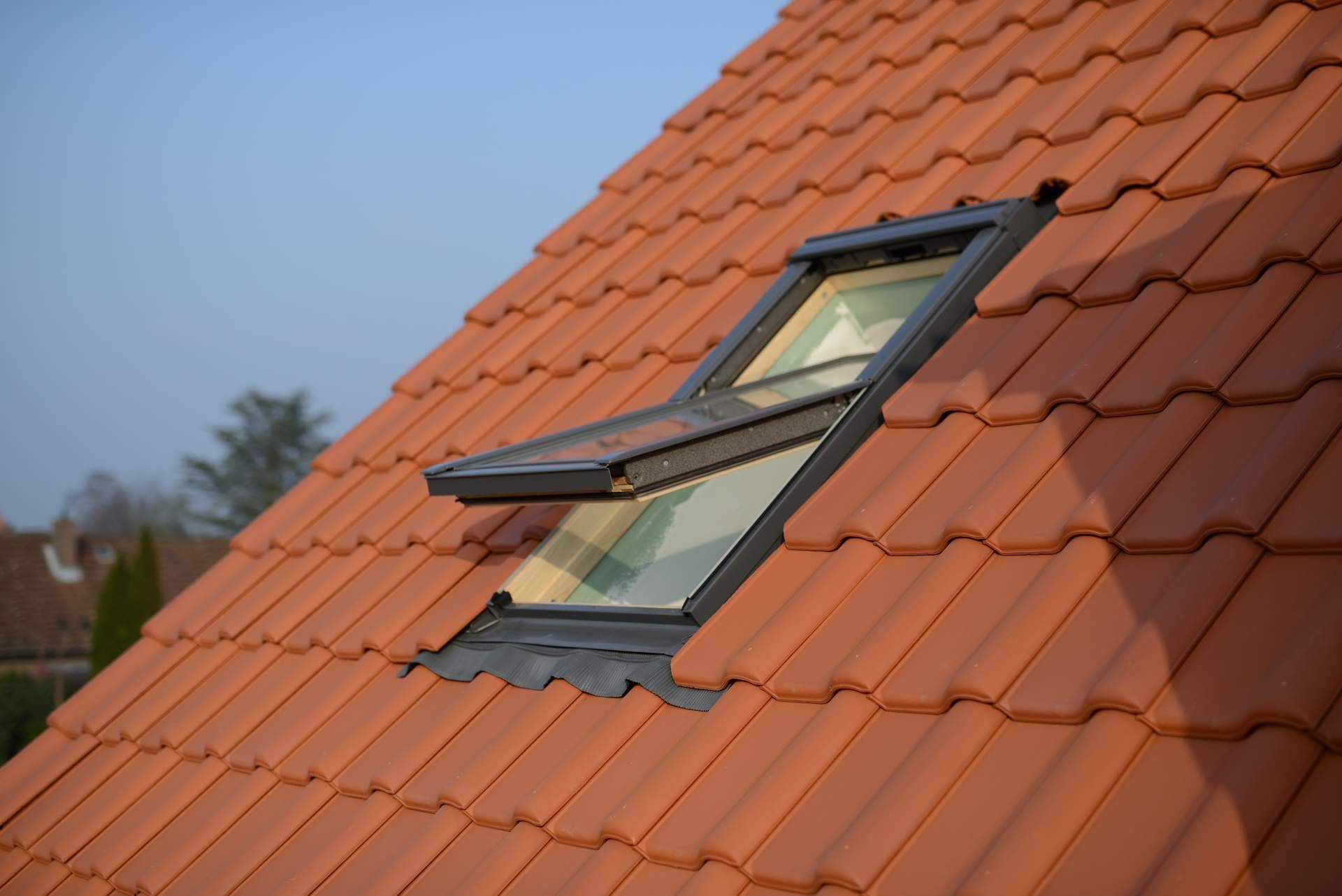 Las características de las ventanas Velux, de la mano de Cerramientos Zaragoza
