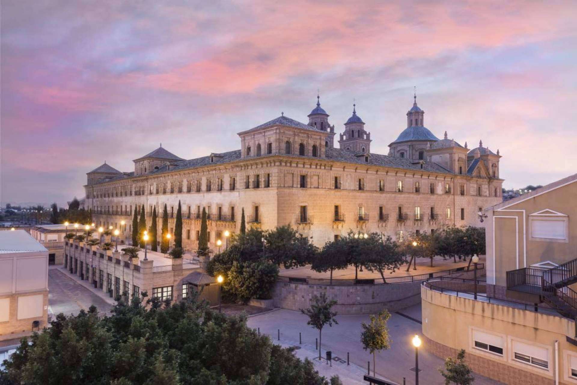 La UCAM se convierte en la primera universidad española en crear un Venture Studio