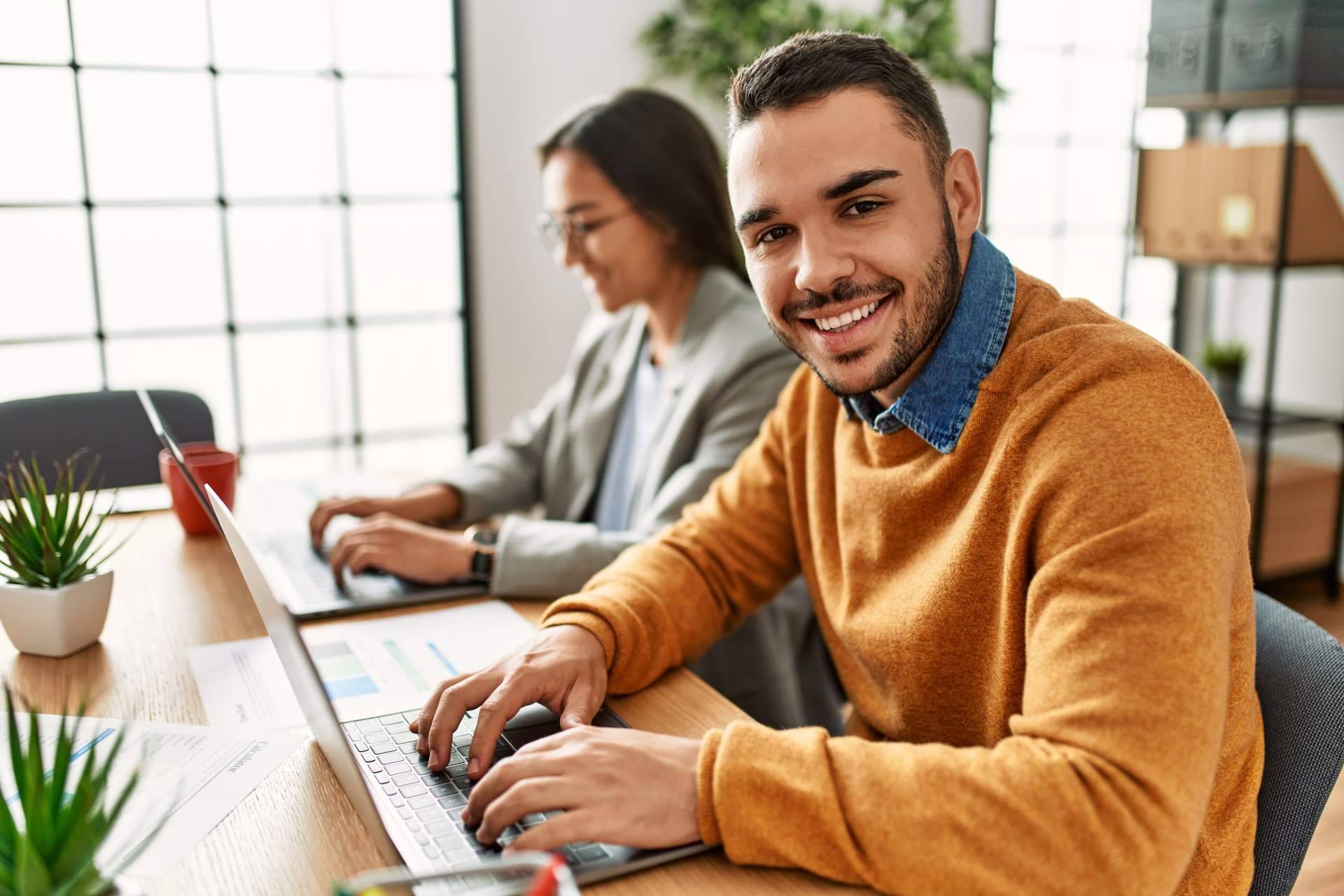 La empresa Ados Asesoría Alternativa trabaja con las grandes plataformas del sector de la educación virtual