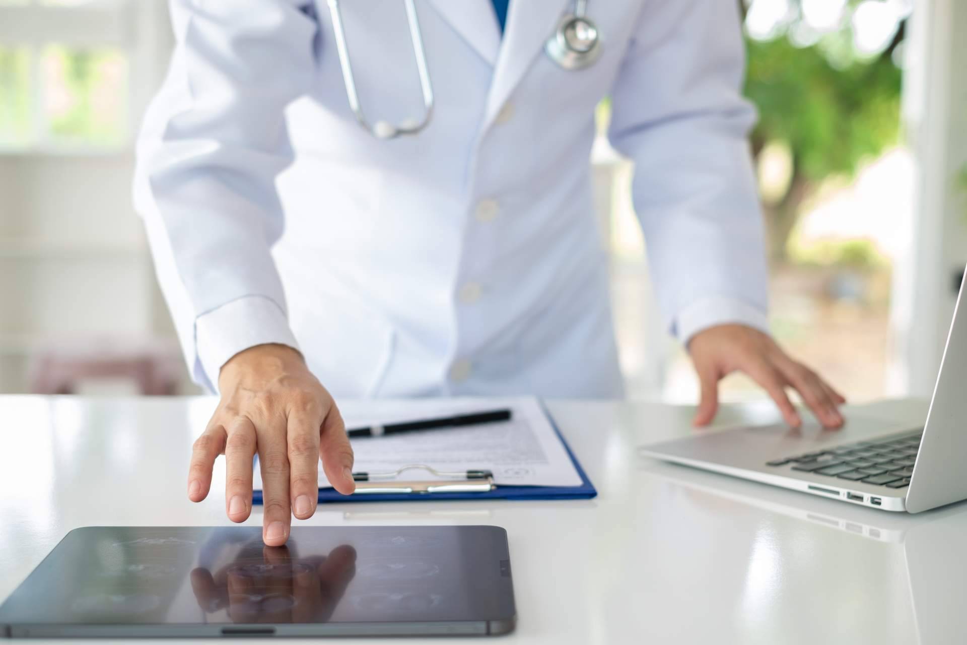 Las herramientas telemáticas mejoran la asistencia médica, por CareMe at Home