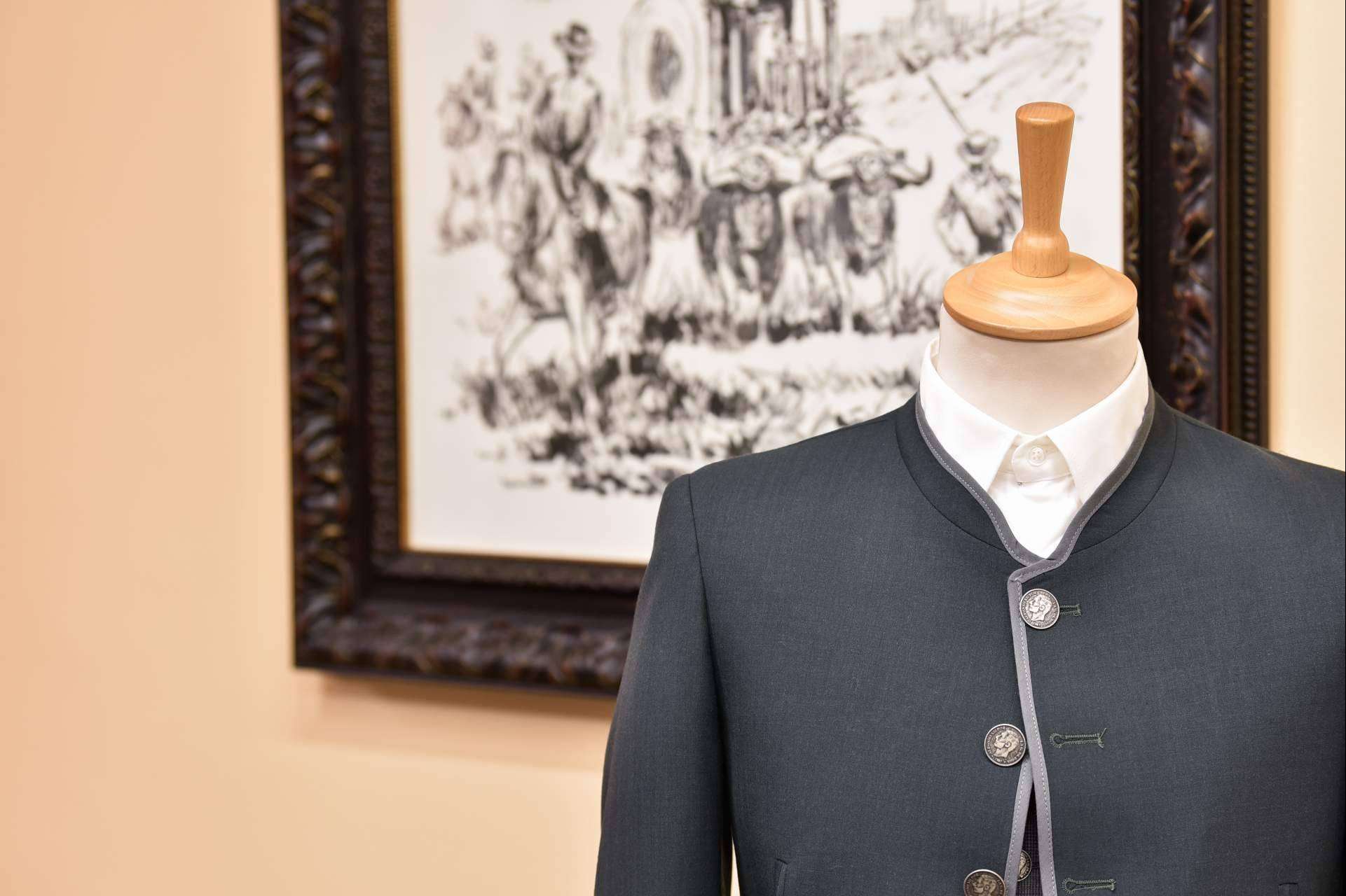 El traje de corto favorito de los campeones de Doma Vaquera