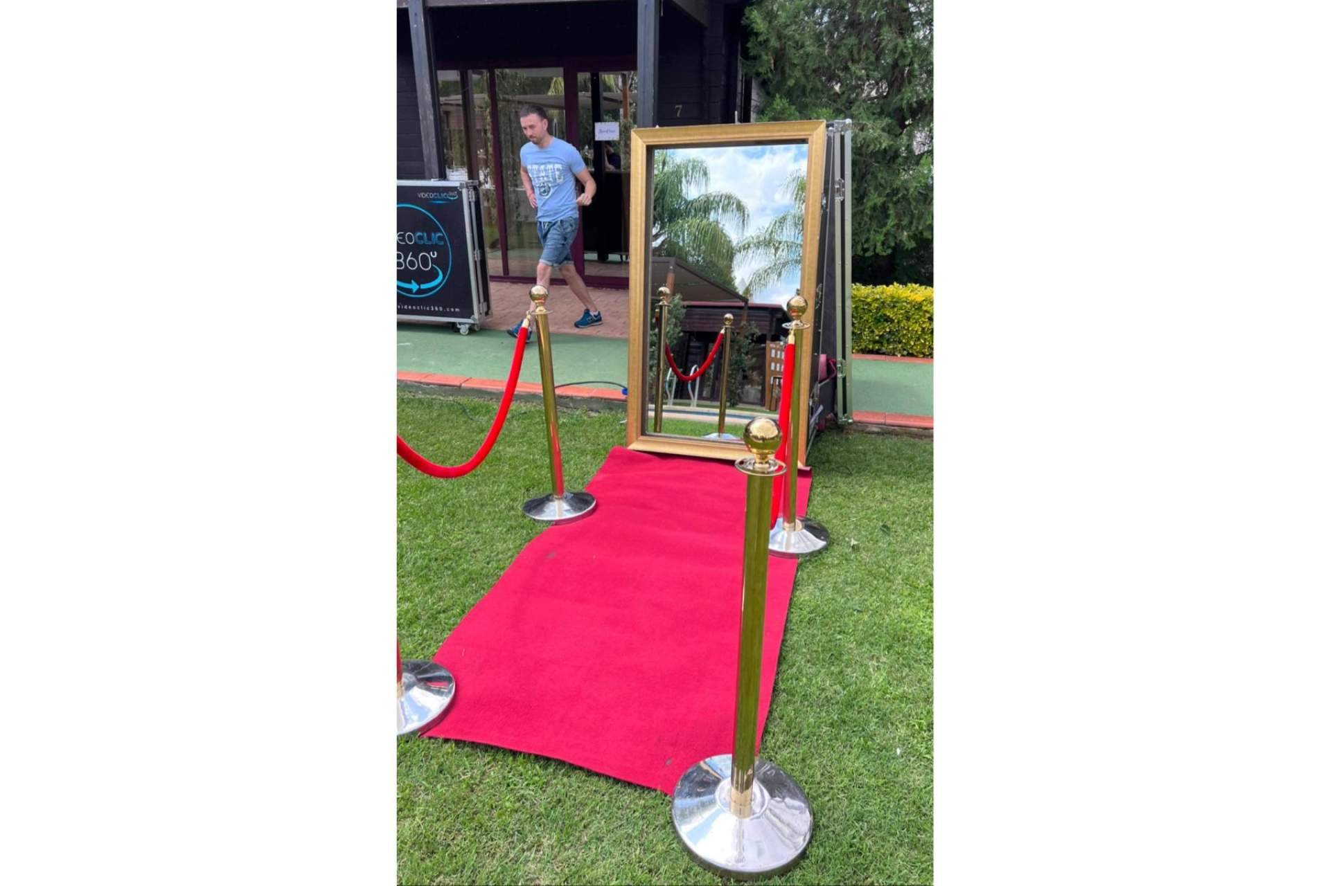 Servicio de alquiler del espejo mágico para bodas para dar un toque elegante a los eventos