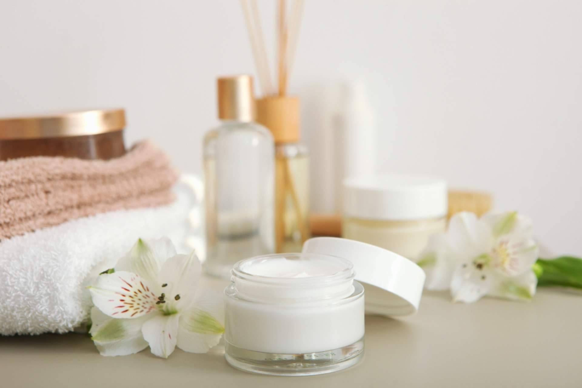 Farmacias 5 Estrellas habla sobre la cosmética facial para el cuidado de la piel