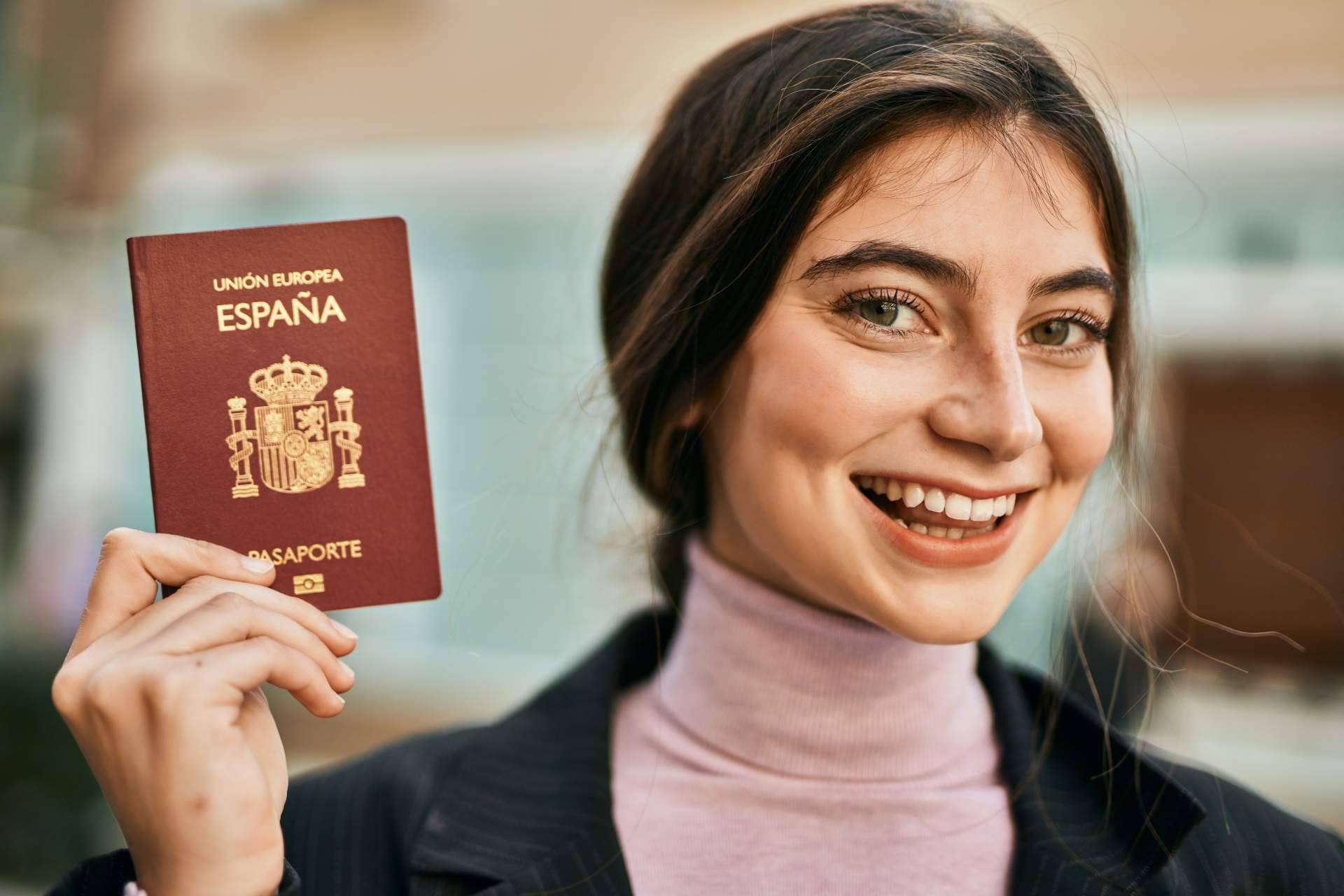 Degiovani Abogados habla sobre los requisitos para obtener la nacionalidad española por residencia