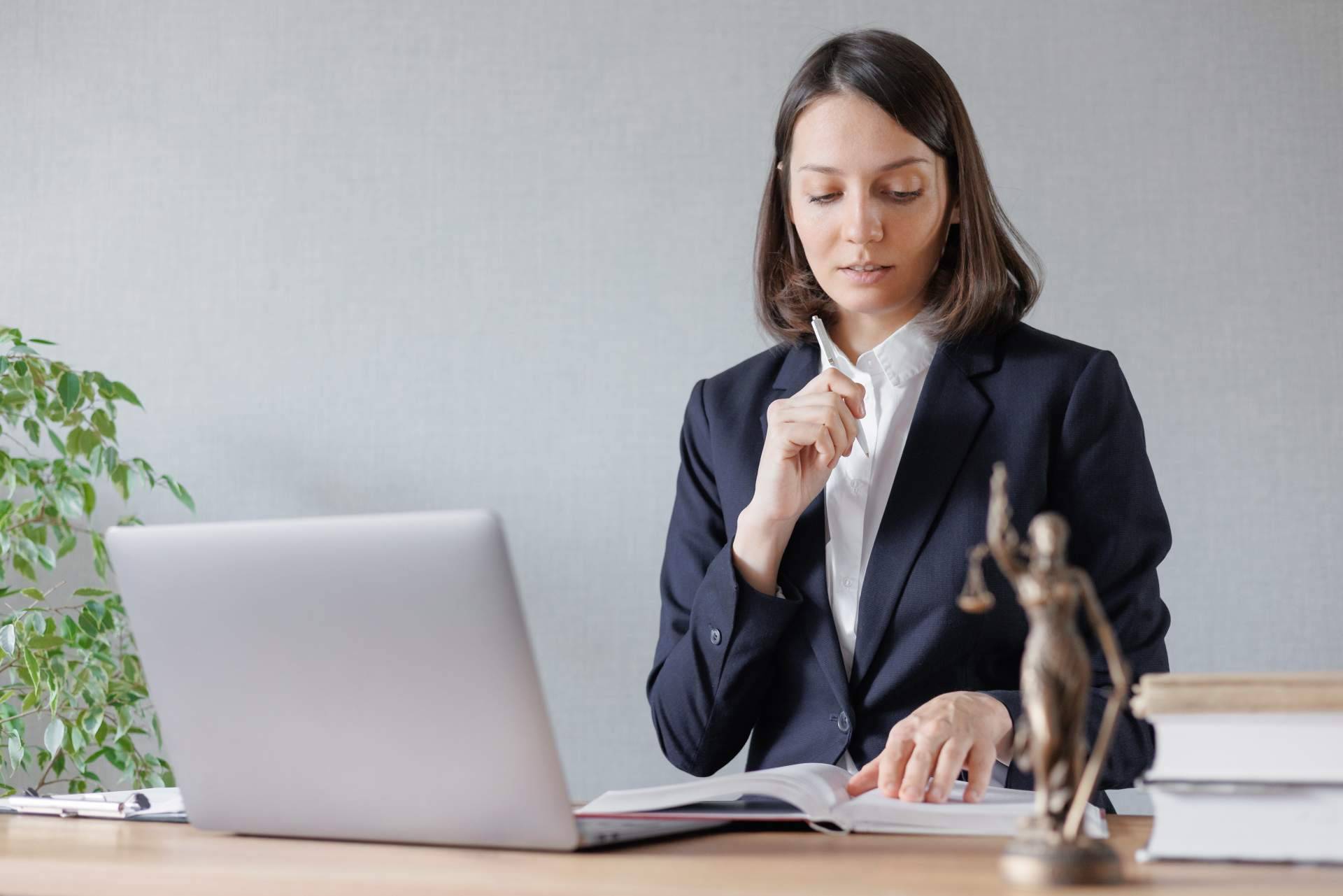 Legalcity pone solución a los trámites de extranjería y nacionalidad en España