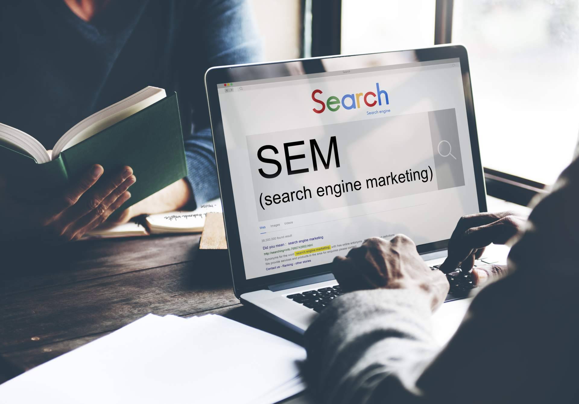 Expertos en marketing de buscadores, Paxzu