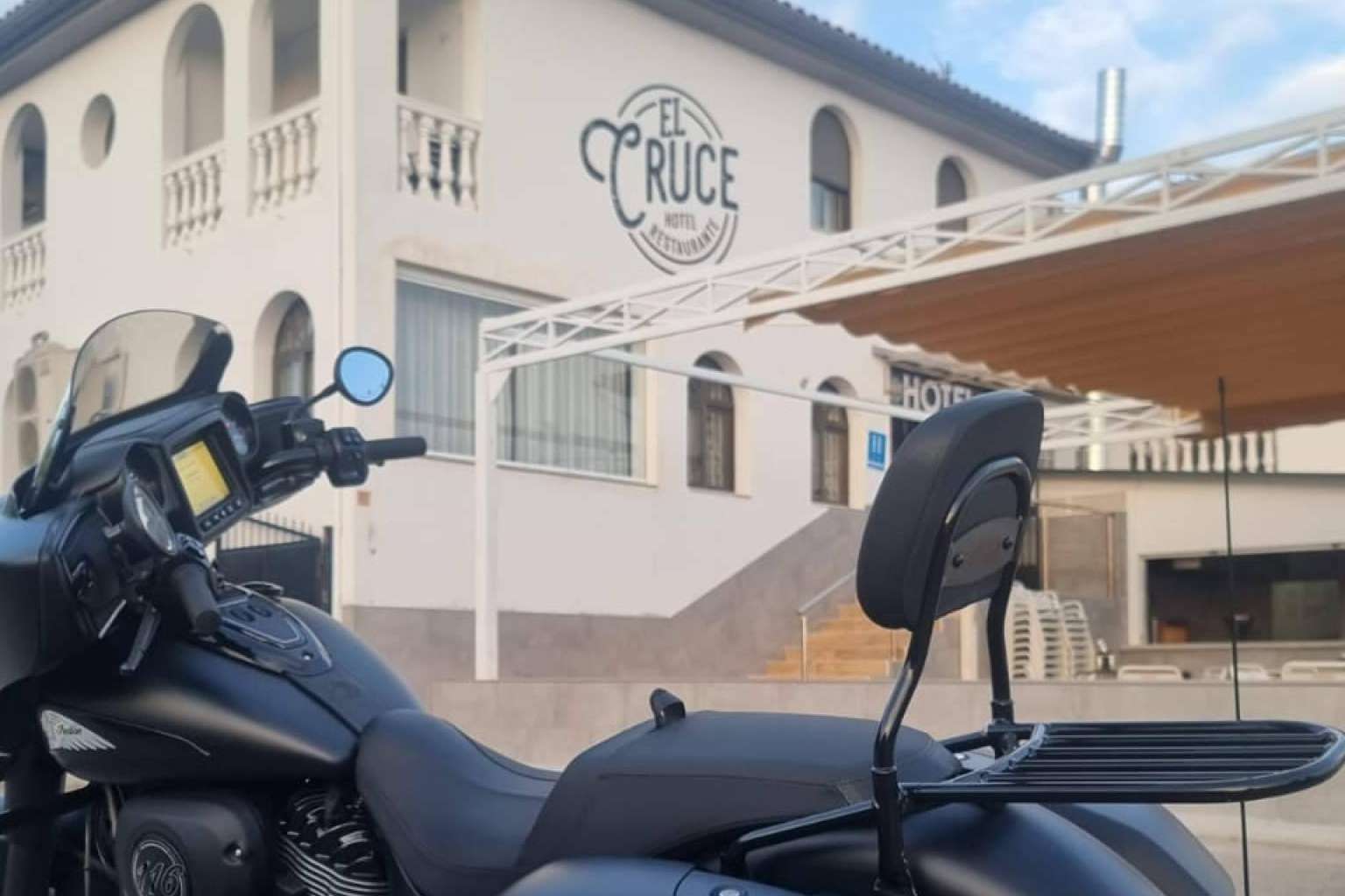 Gastronomía y hospedaje de calidad en el hotel El Cruce de Chauchina, entre Málaga y Granada