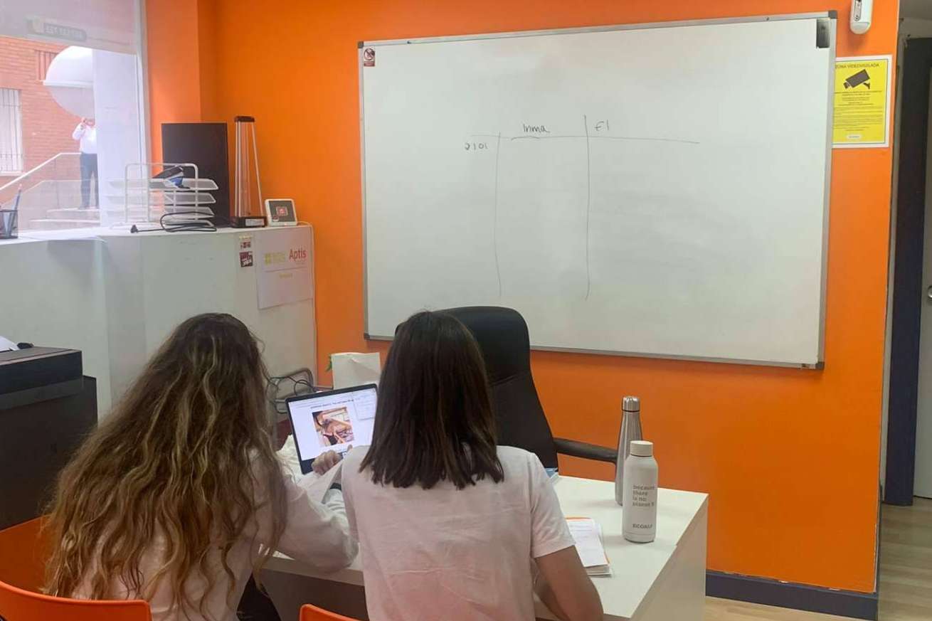 ¿Qué es la habilitación lingüística para profesores de colegios bilingües?
