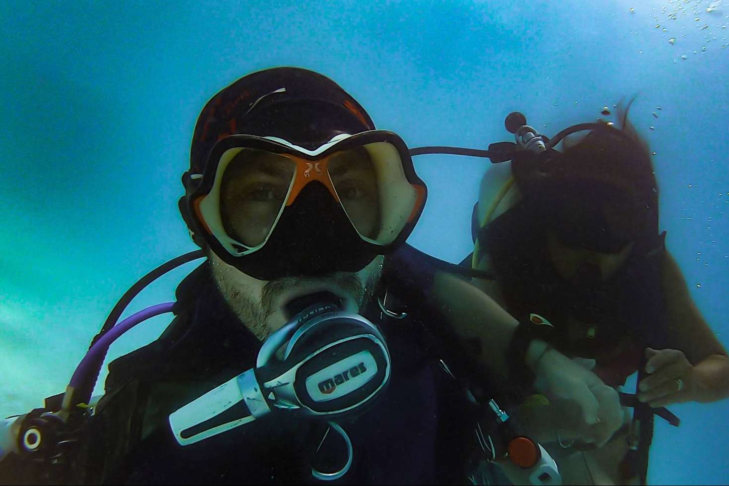 Drop Dive Maldives, escuela de buceo con españoles en el paraíso del buceo