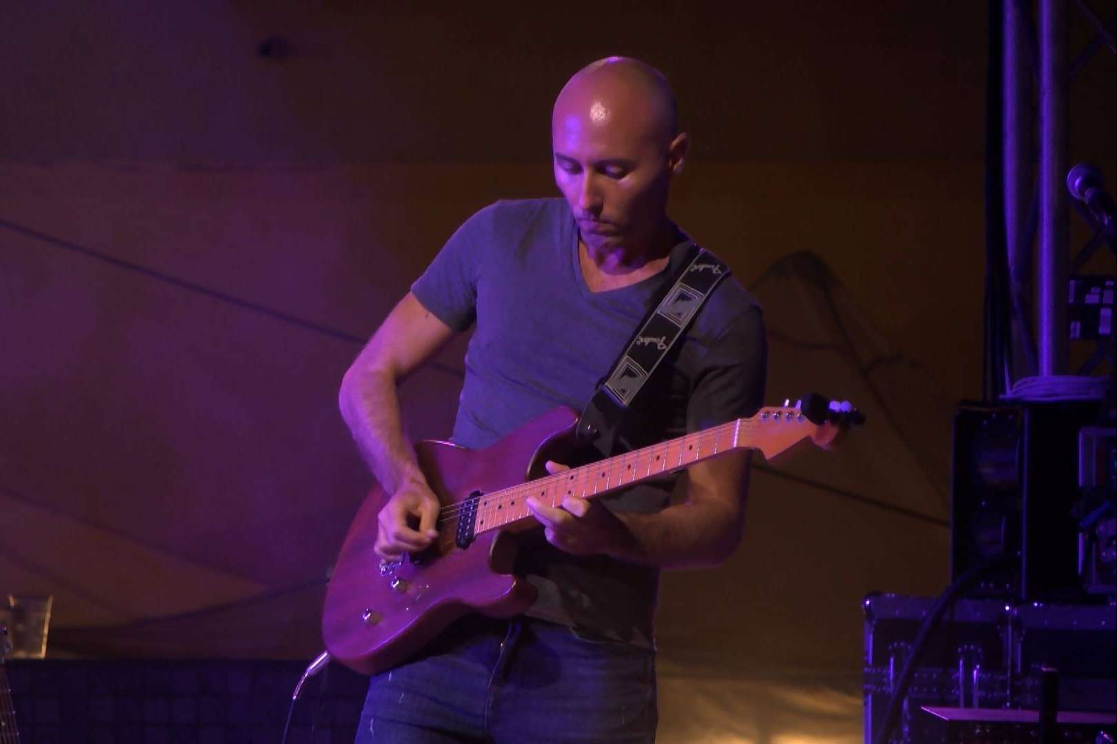 La hard blues band de Eddie Lover, vuelve Double Excess