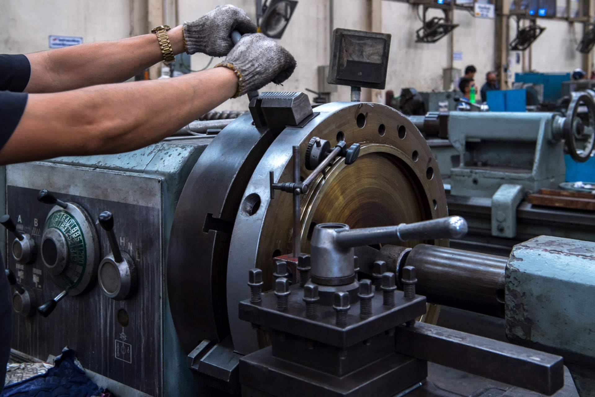 Qué tener en cuenta en la venta de maquinaria industrial de segunda mano