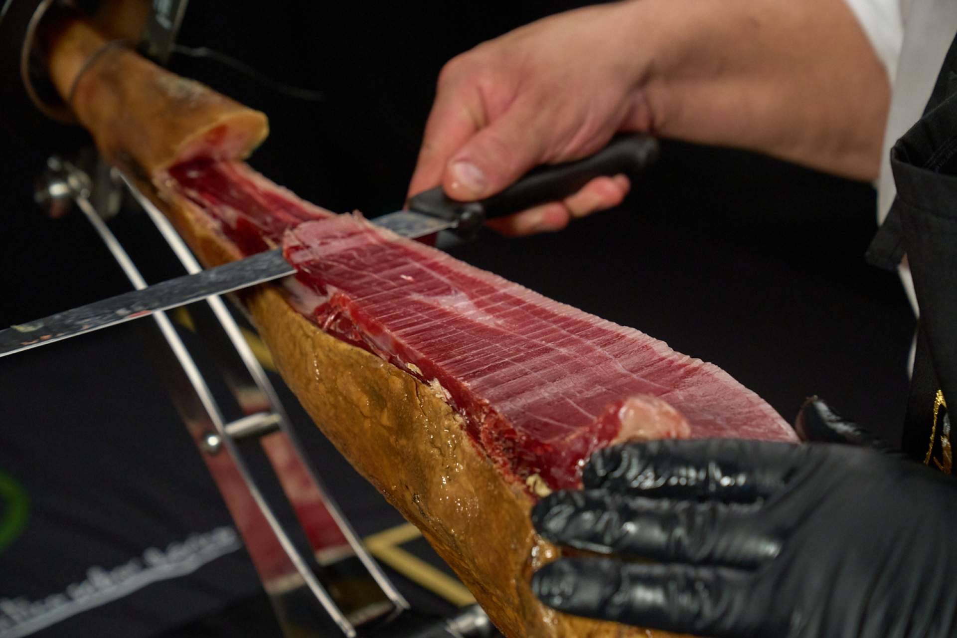 ¿Dónde encontrar jamones de calidad? Jamones Caballero