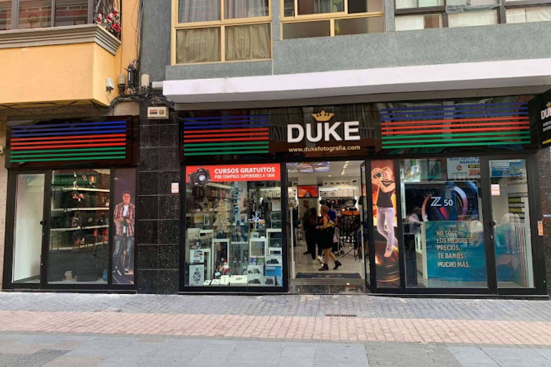 Distintas opciones de cámaras digitales en Duke Fotografía