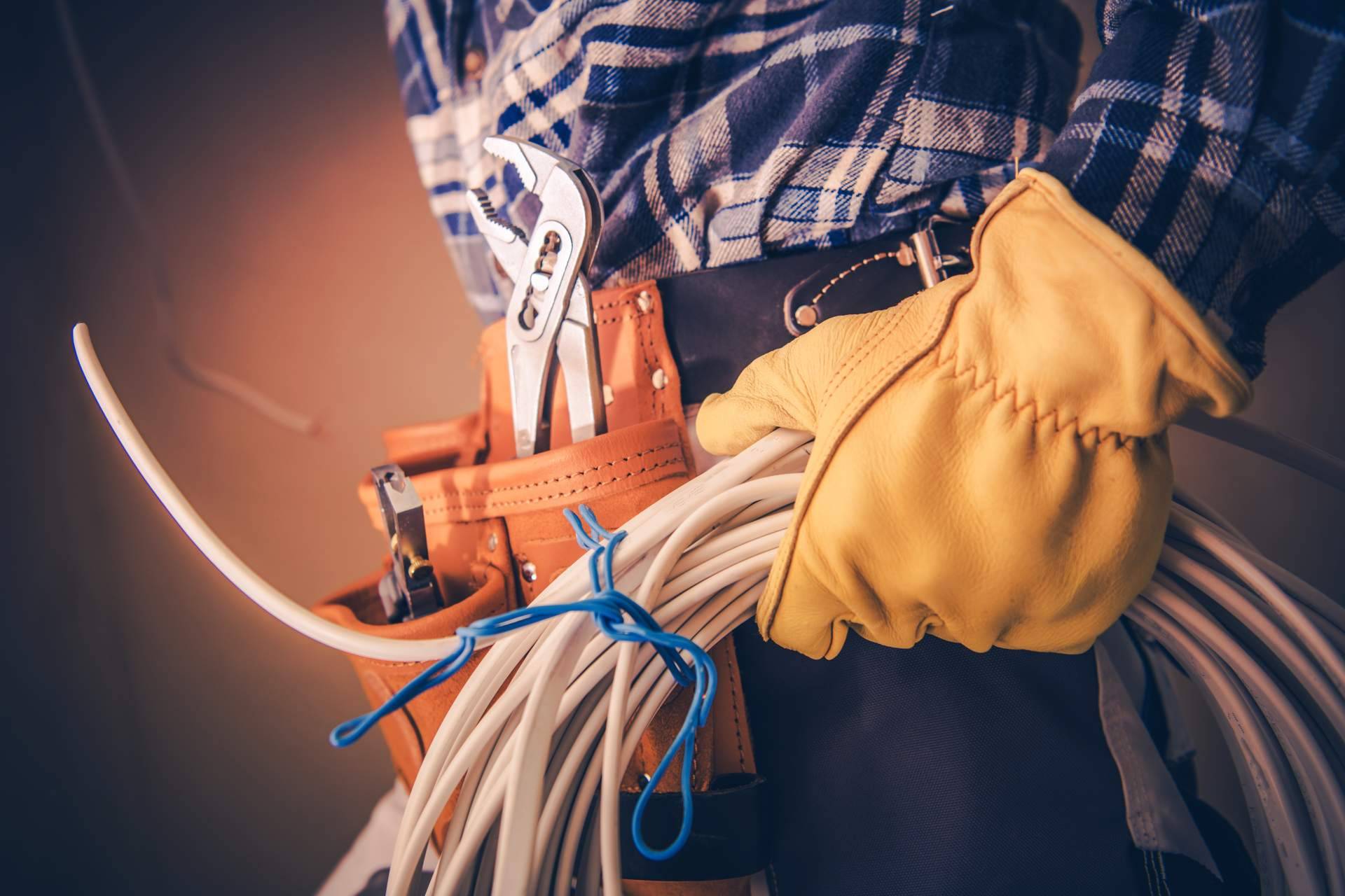 ¿Cómo ser electricista autónomo?, por Asesoría Fiscália