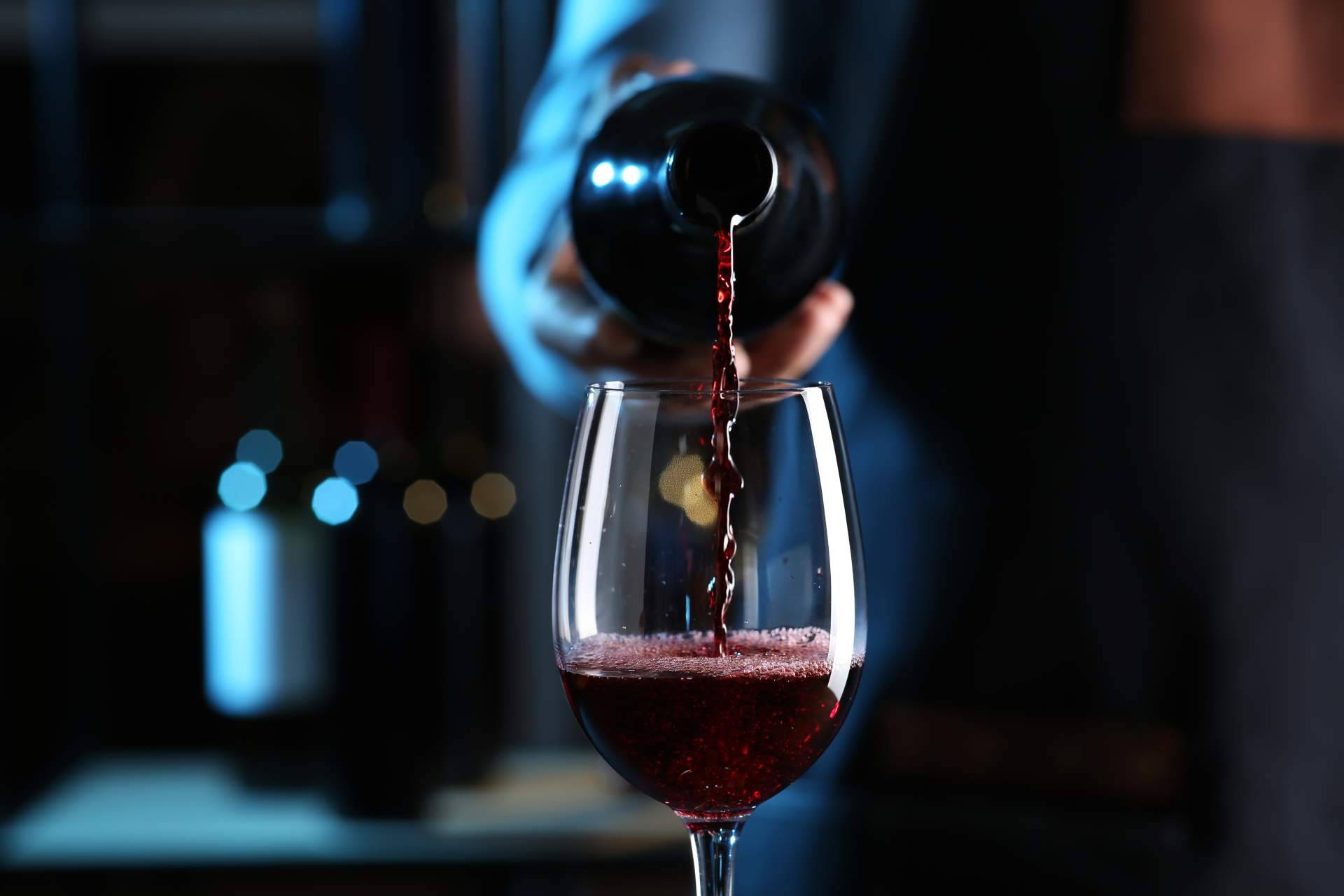 Conocer los vinos caros de La Tintorería Vinoteca