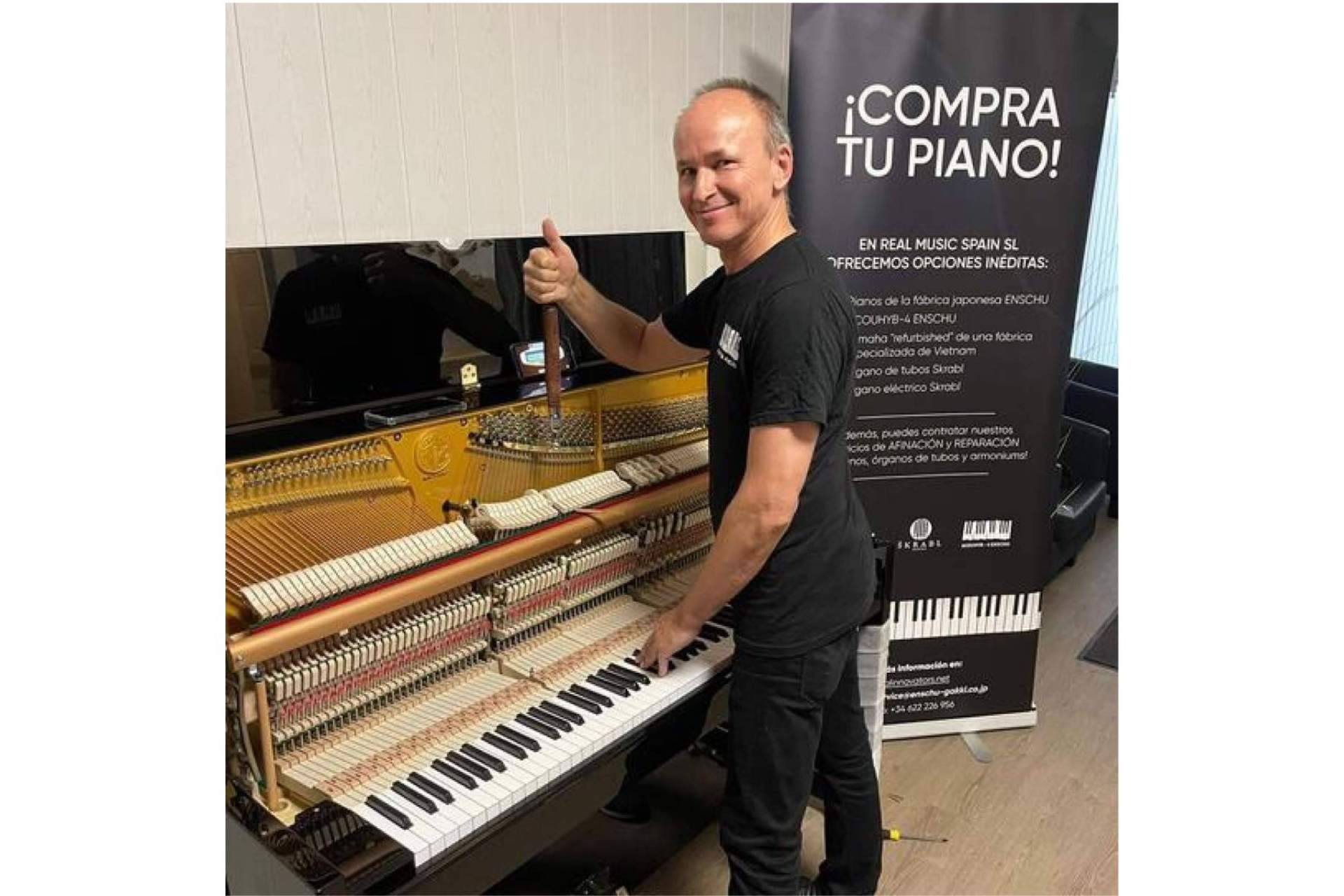Una tienda de referencia para todos los pianistas es Real Music Spain