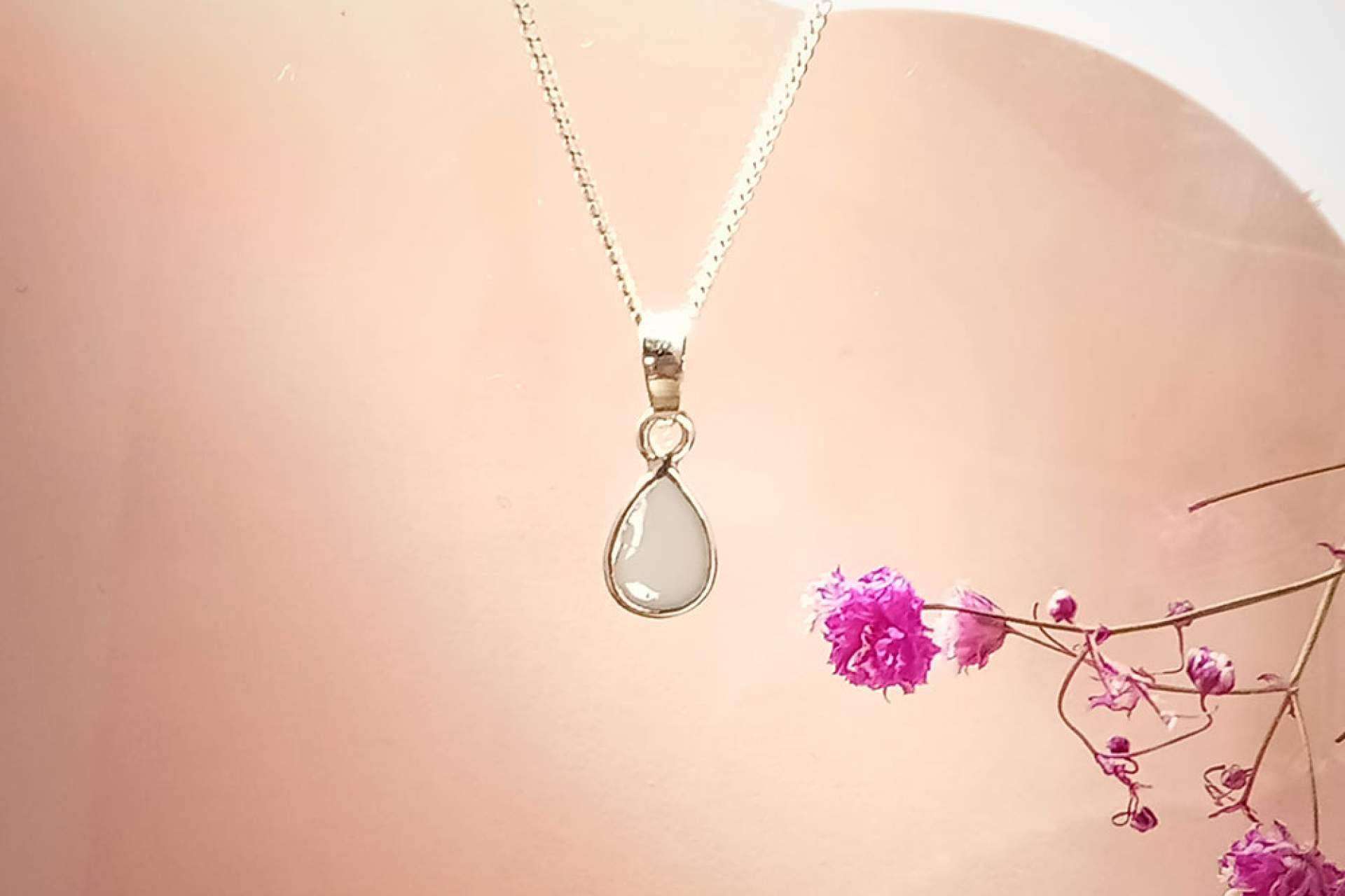 Las joyas de leche materna con diseños combinables de Mamá de Lujo