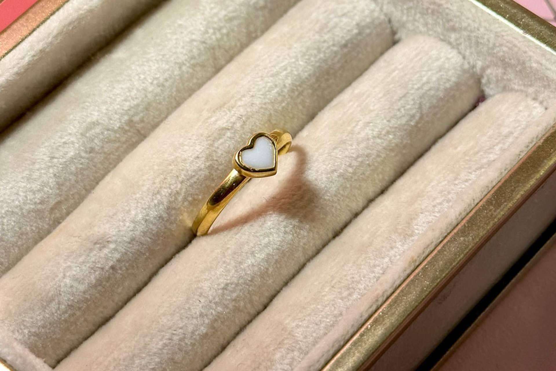 Anillos de leche materna para guardar el recuerdo de la lactancia, con Mamá de Lujo