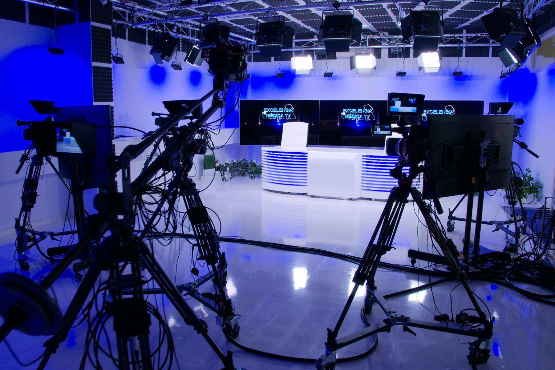 Excelencia Médica TV y el alquiler de platós de televisión