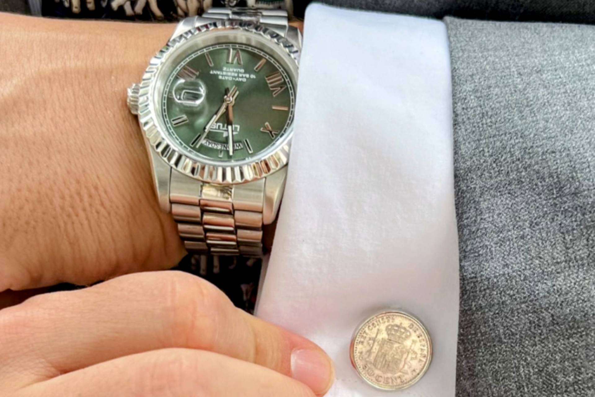 Una opción perfecta para los regalos de Navidad, los elegantes gemelos de la marca Genumis