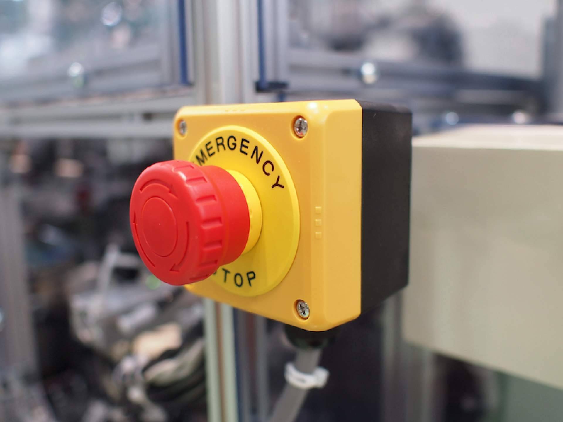 Novedades en seguridad; Recubik lanza el Botón de Pánico de cartelería digital para empresas