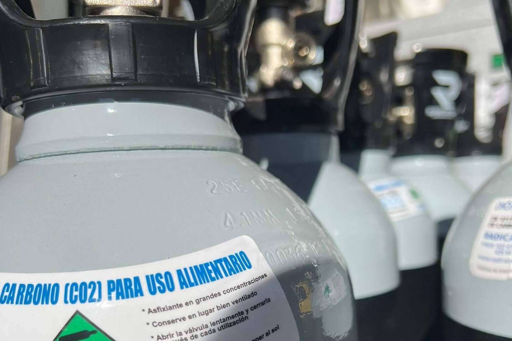 Distribución de gases industriales y alimentarios con Radicansa (Deegie Canarias SL)
